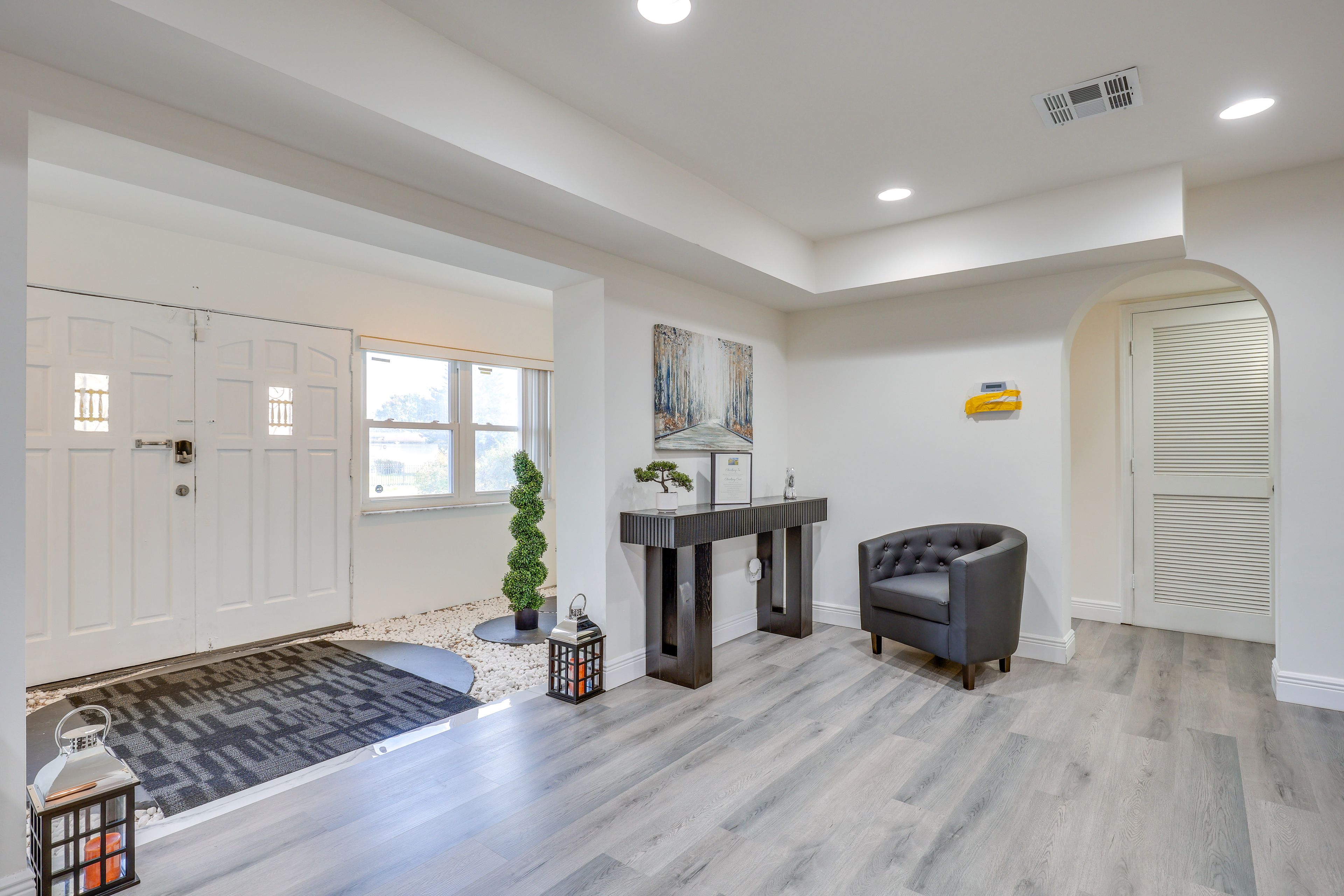 Property Entryway | Sitting Area