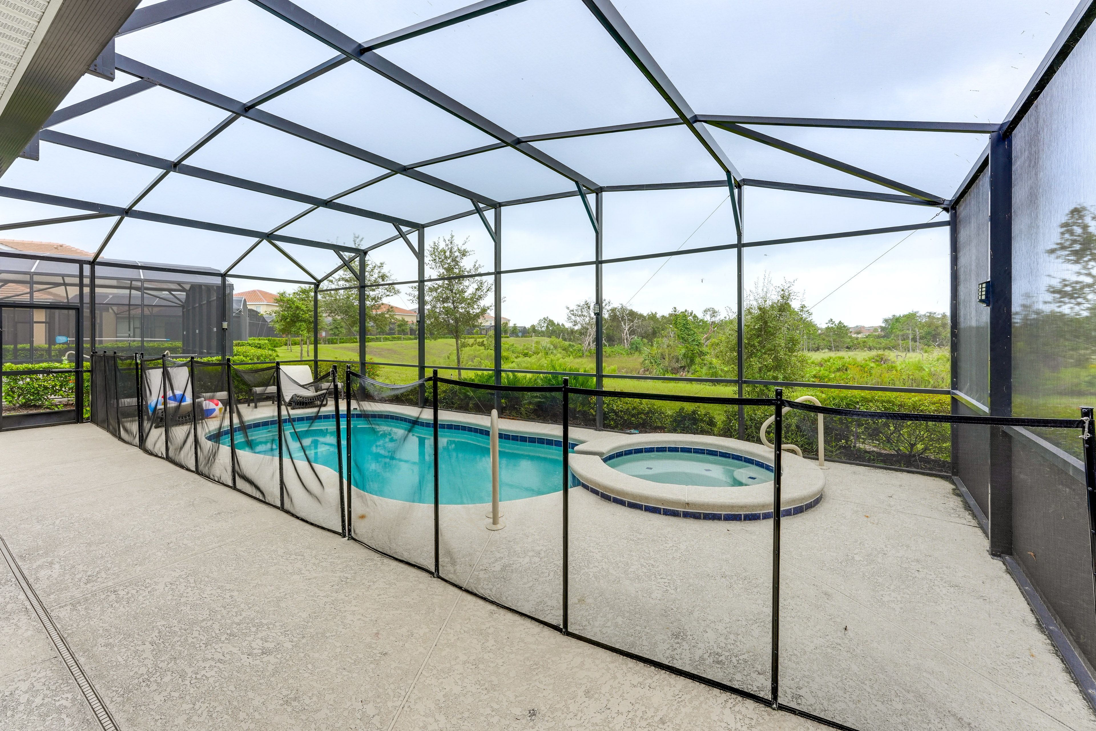 Lanai | Pool & Spa