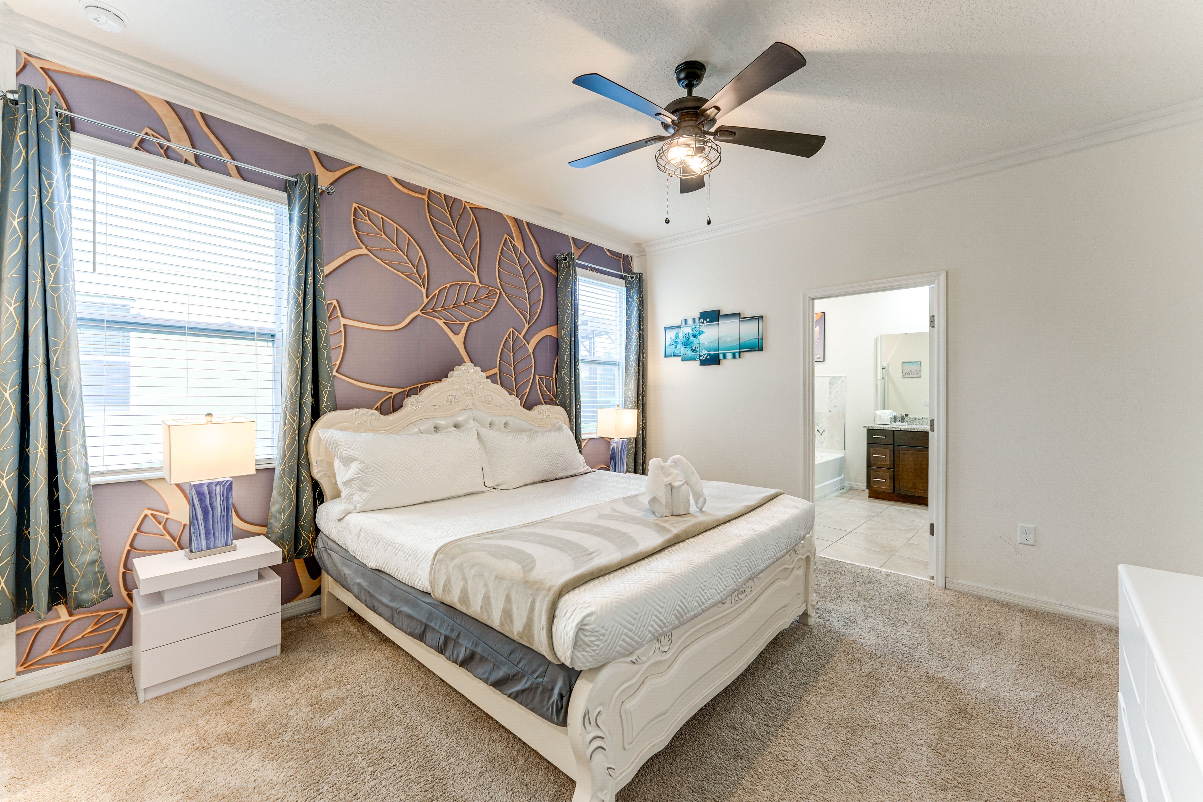 Bedroom 2 | 2nd Floor | King Bed | En-Suite Bathroom