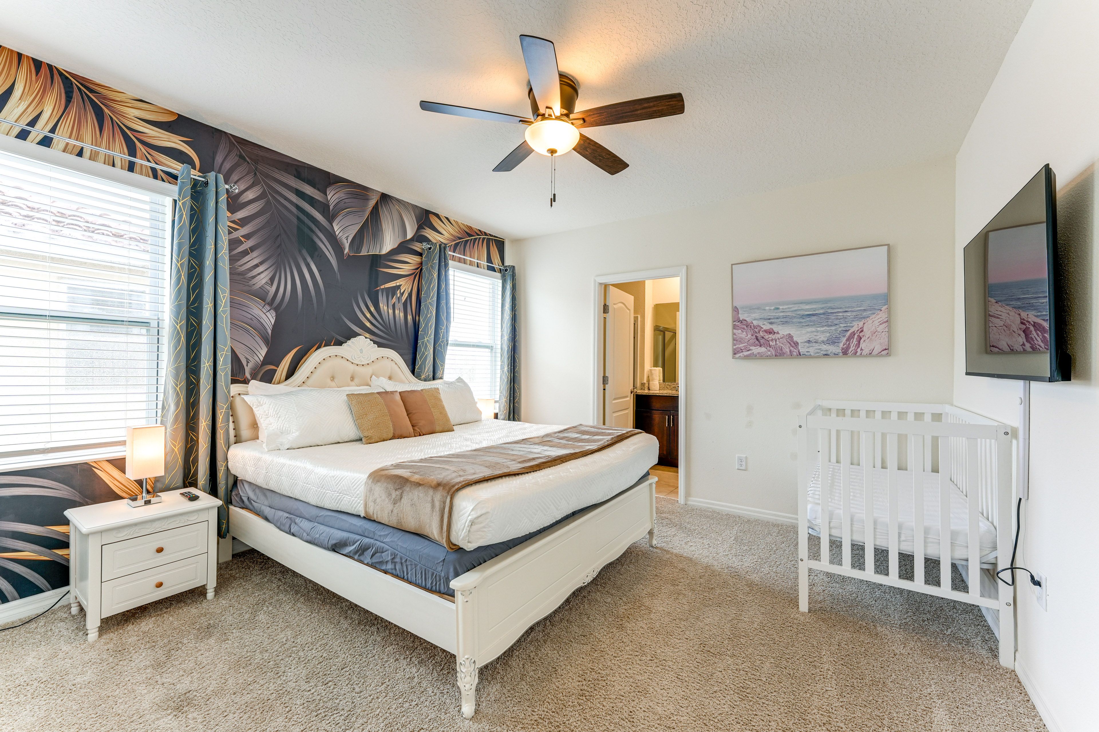 Bedroom 5 | 2nd Floor | King Bed | Crib