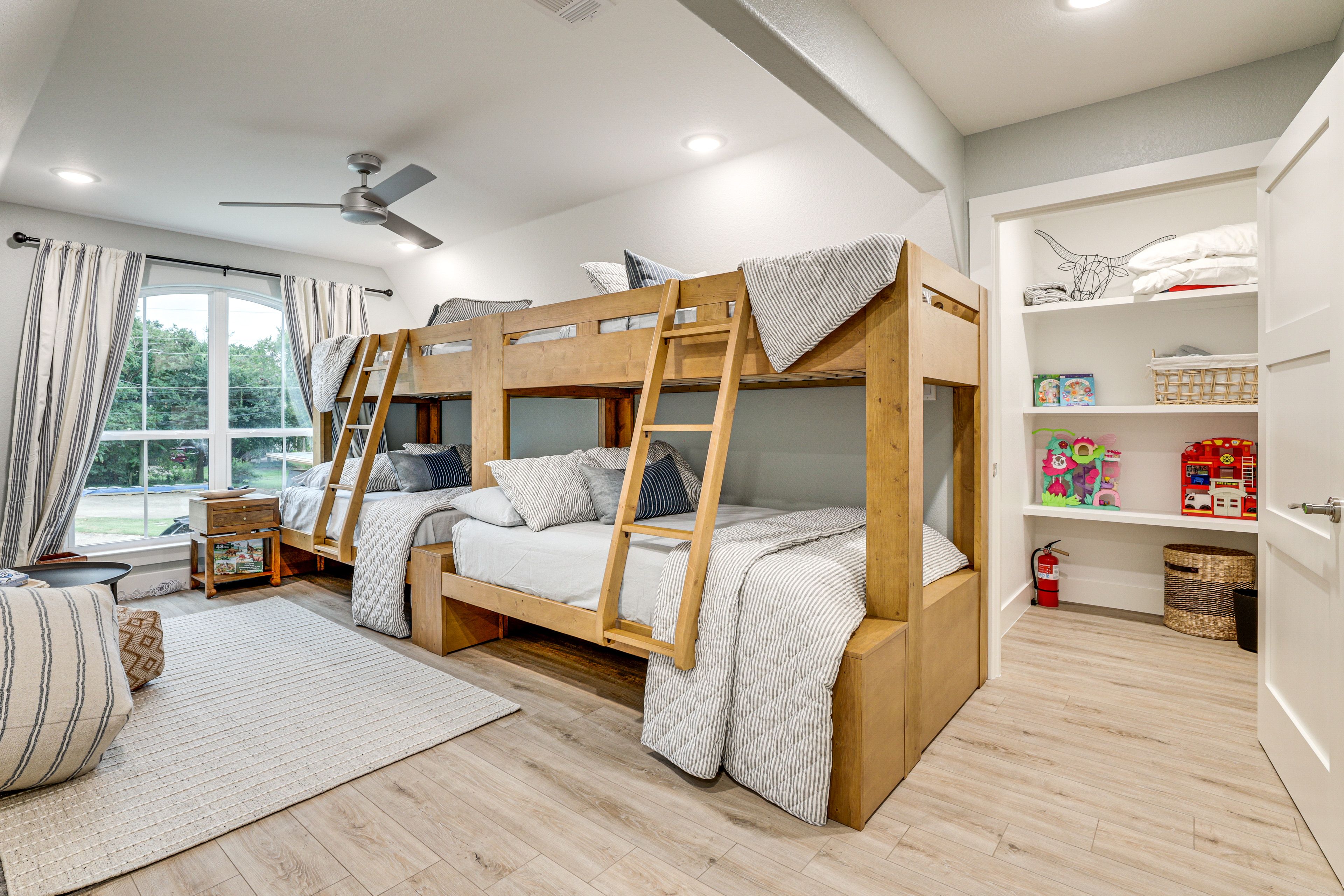Bedroom 5 | 2nd Floor | 2 Twin/Full Bunk Beds | Toy Closet | Smart TV