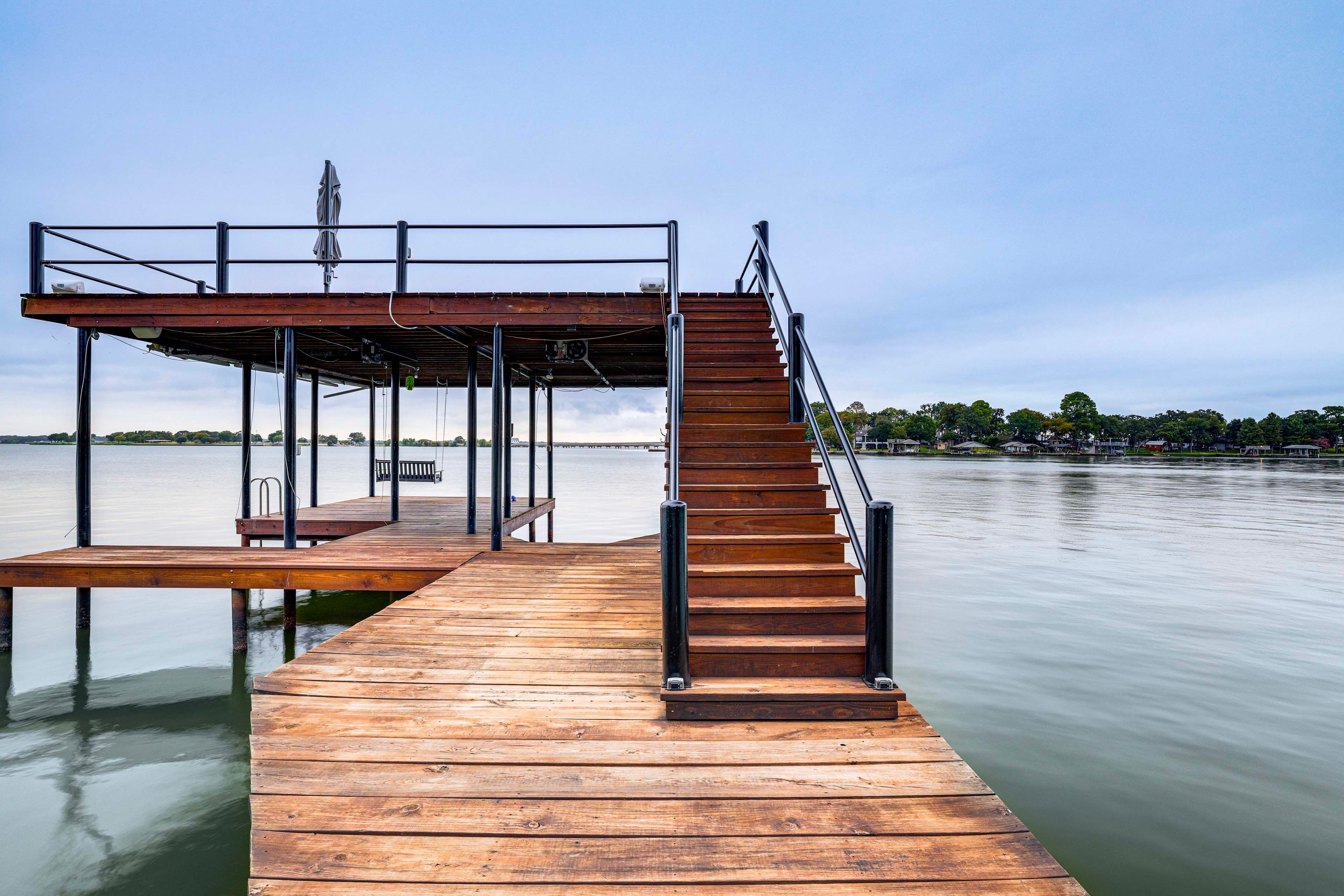 Cedar Creek Lake On-Site | Double-Decker Boat Dock