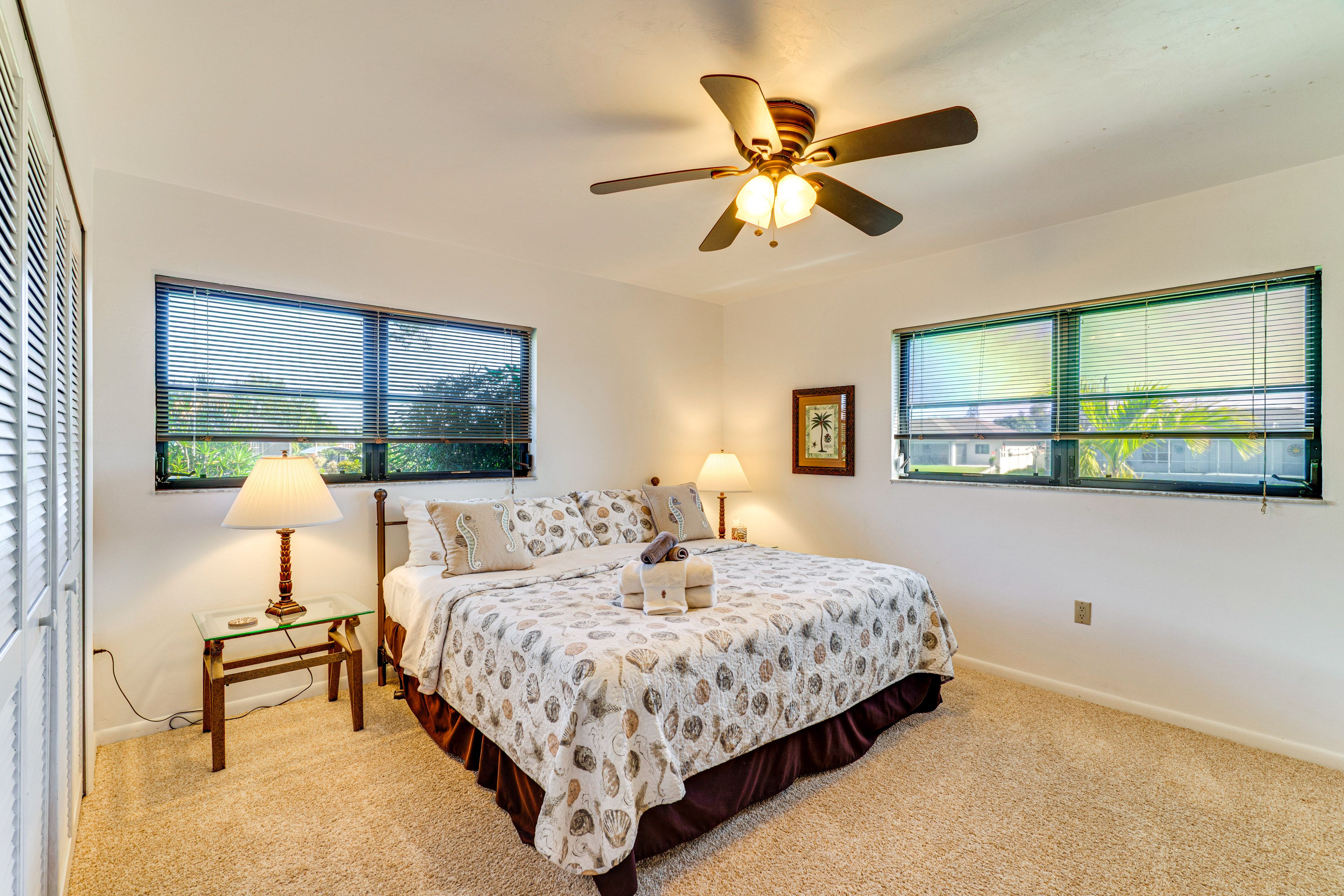 Bedroom 1 | King Bed