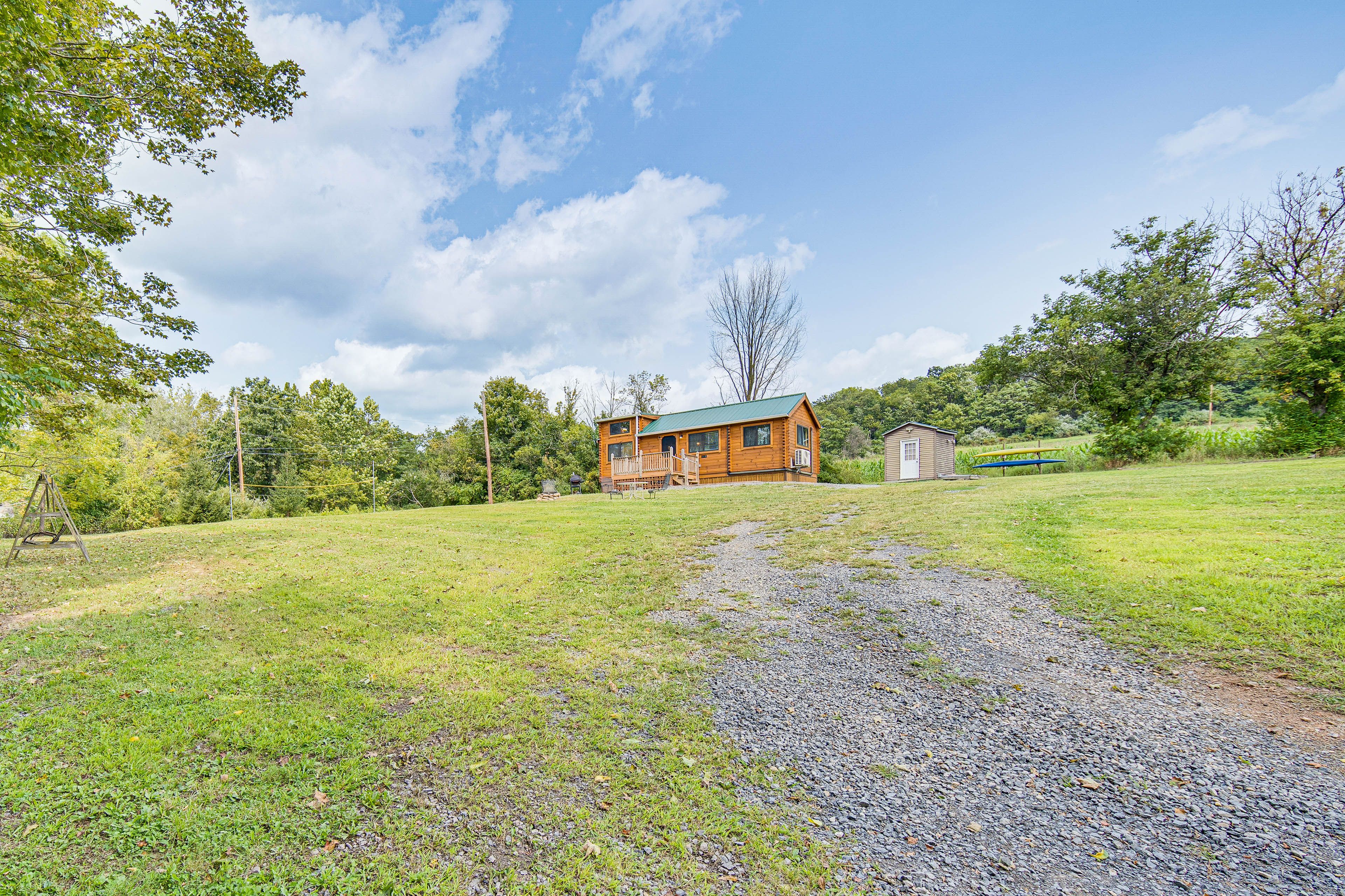 Parking | Driveway (6 Vehicles)