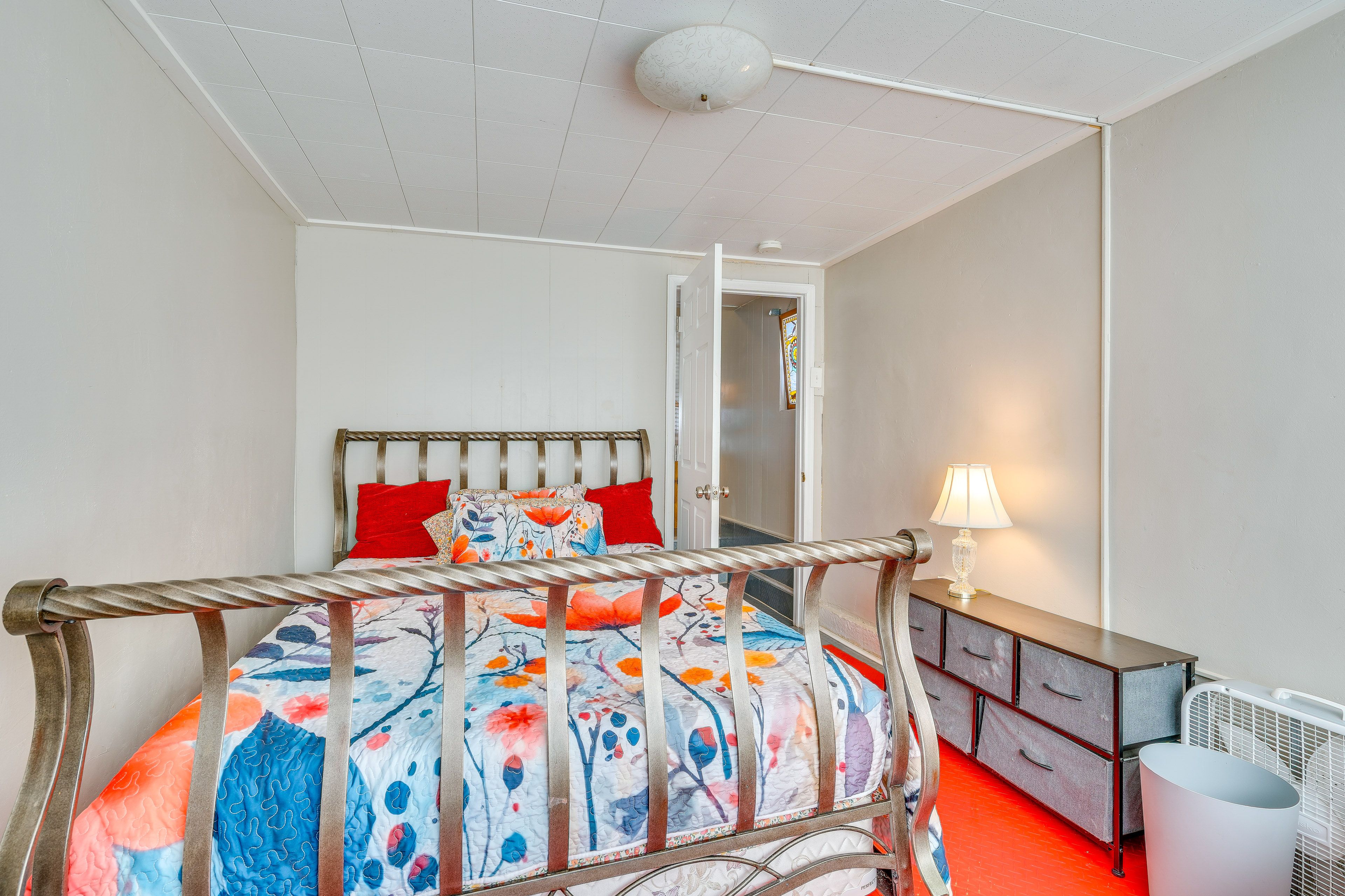 Bedroom 3 | Queen Bed