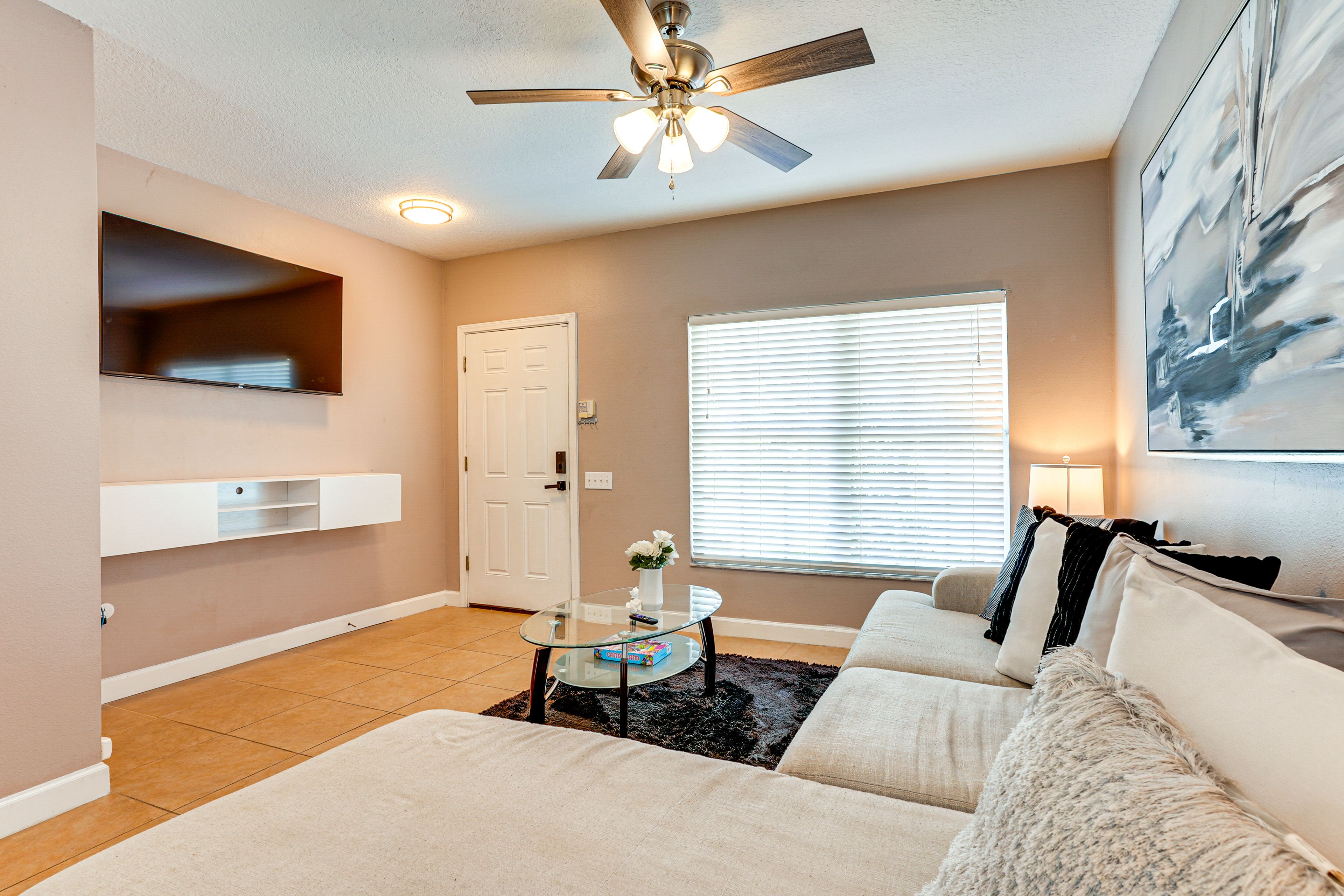 Living Area | Smart TV | Board Games | 1st Floor