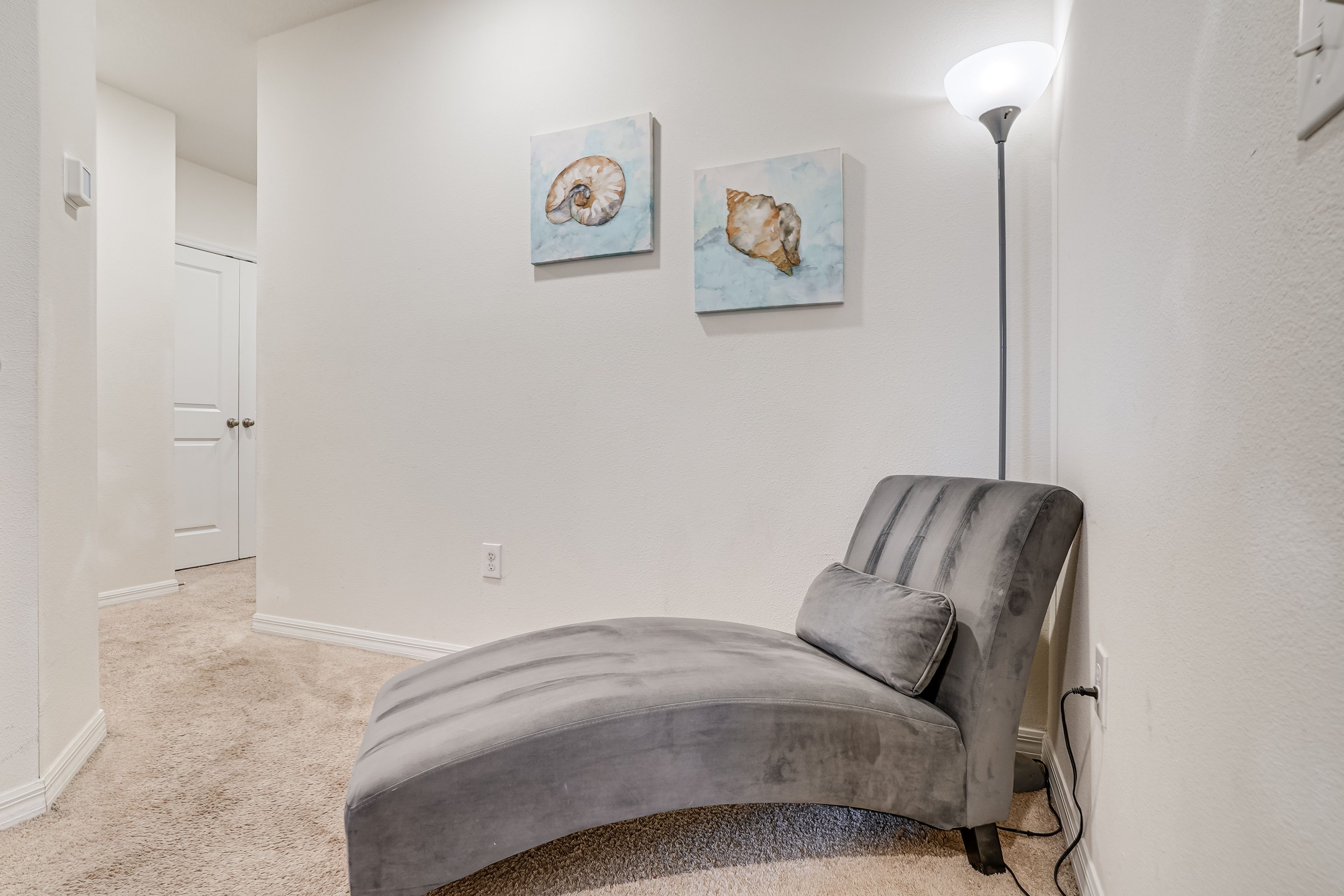 Sitting Area | 2nd Floor