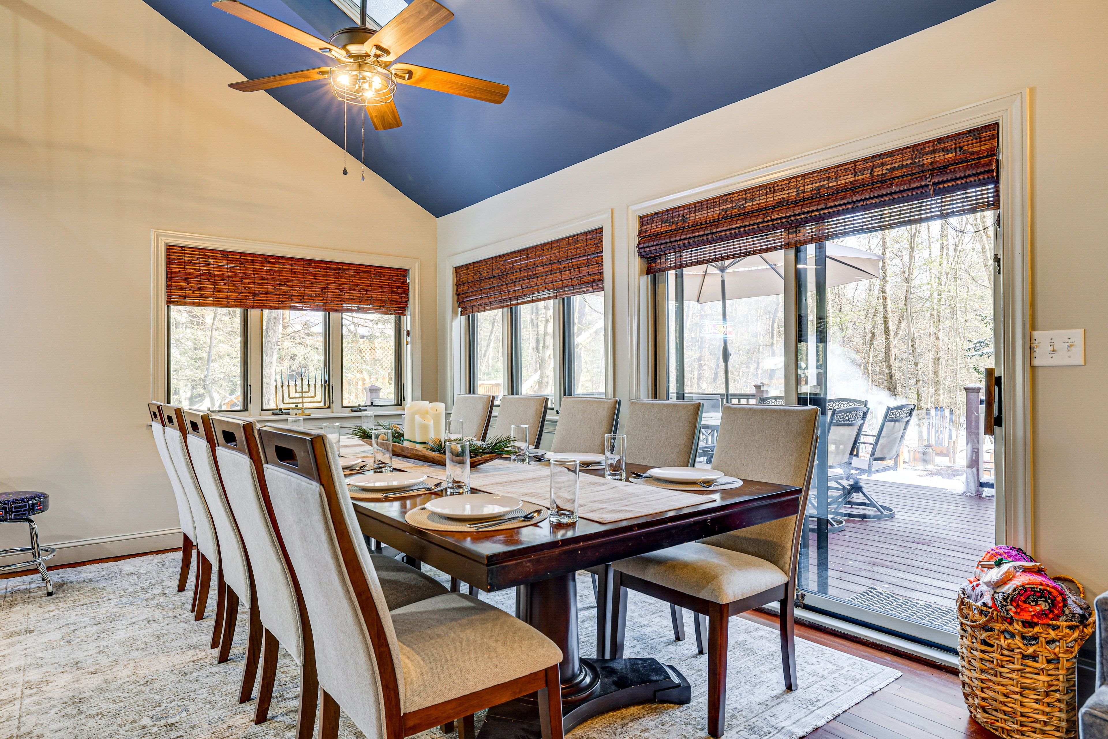 Dining Table | 1st Floor