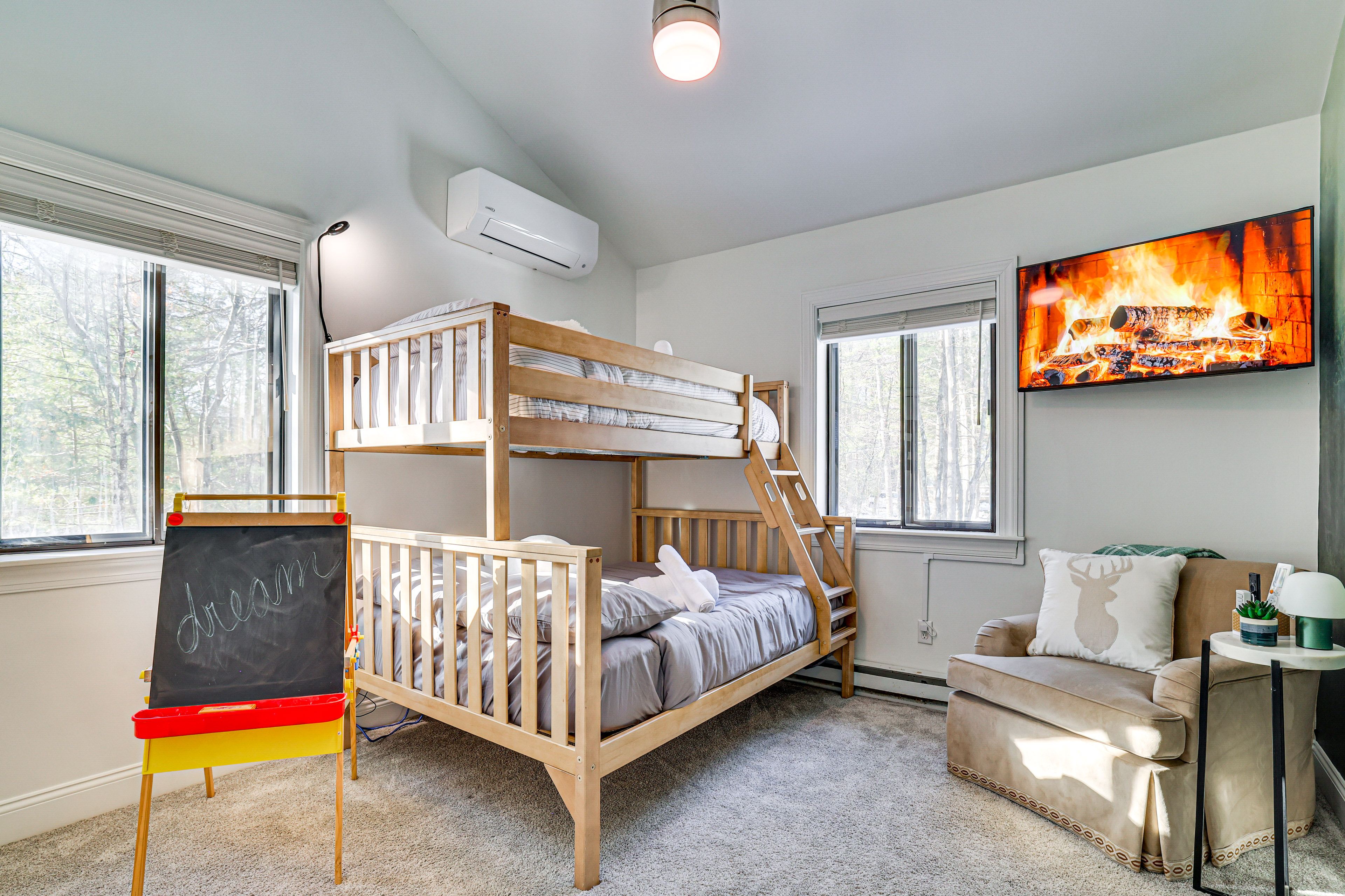 Bedroom 3 | Twin/Full Bunk Bed | 2nd Floor