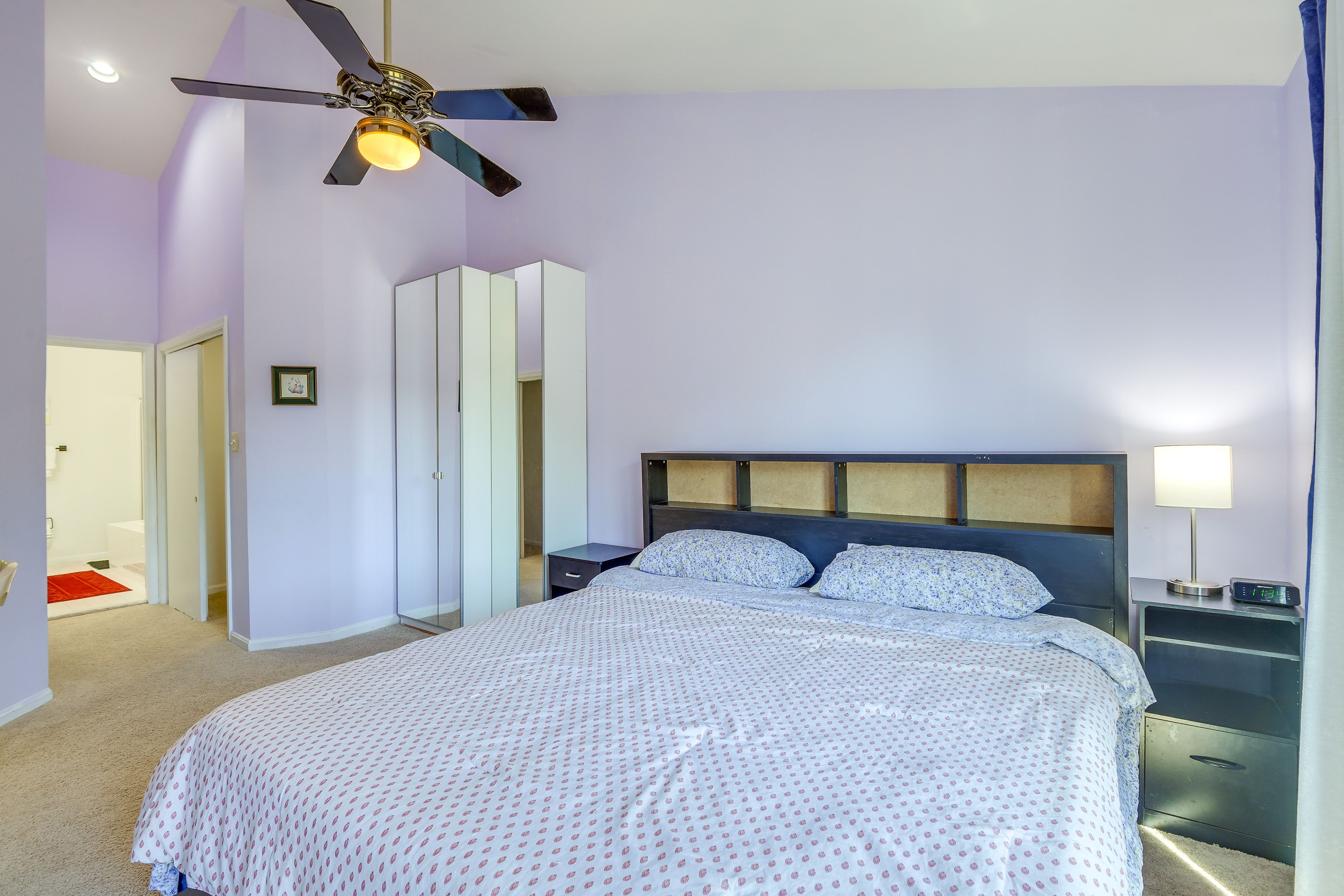 Bedroom 1 | King Bed | Linens | Upper Level