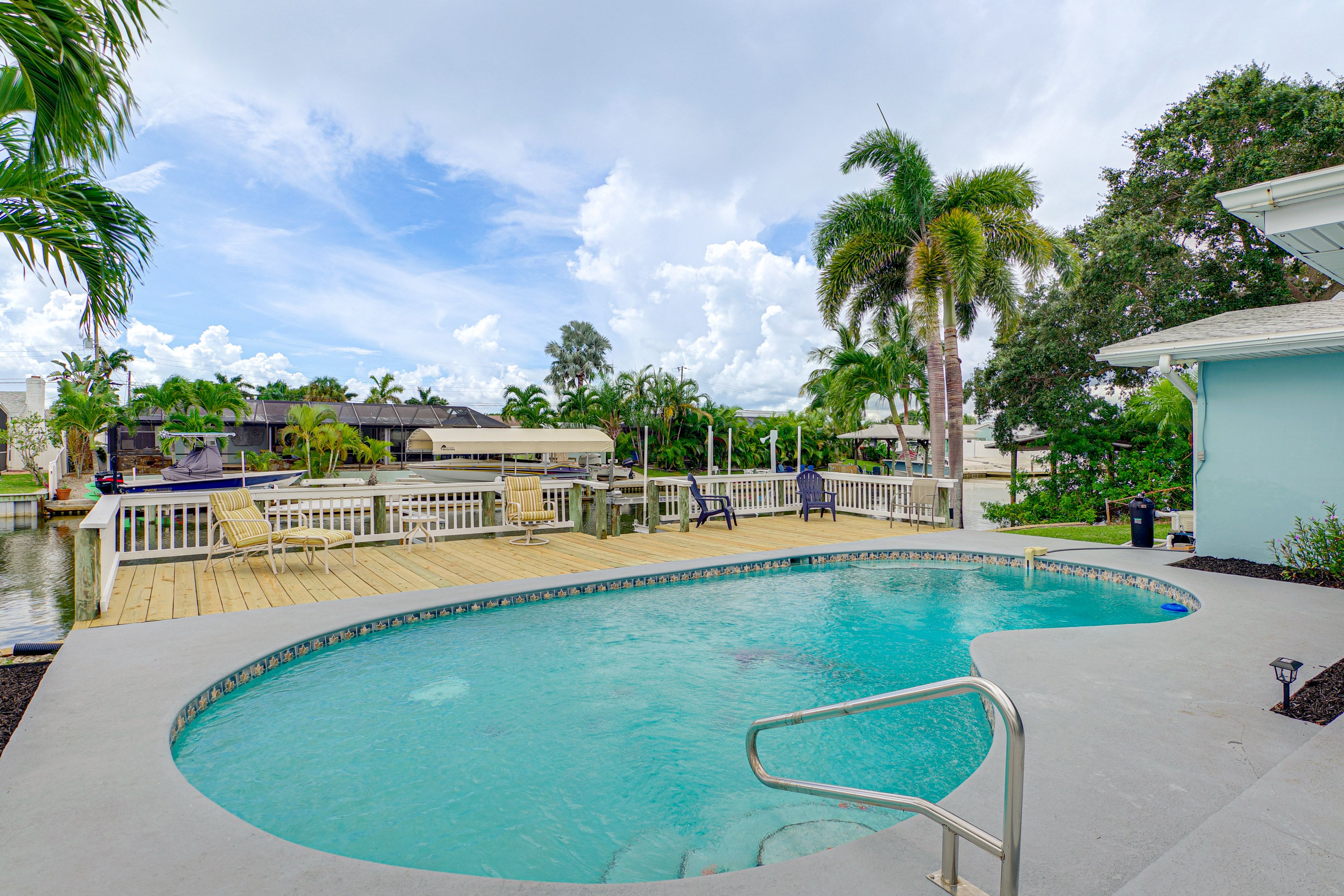 Merritt Island Vacation Rental | 3BR | 2BA | 1,900 Sq Ft | Small Step to Enter