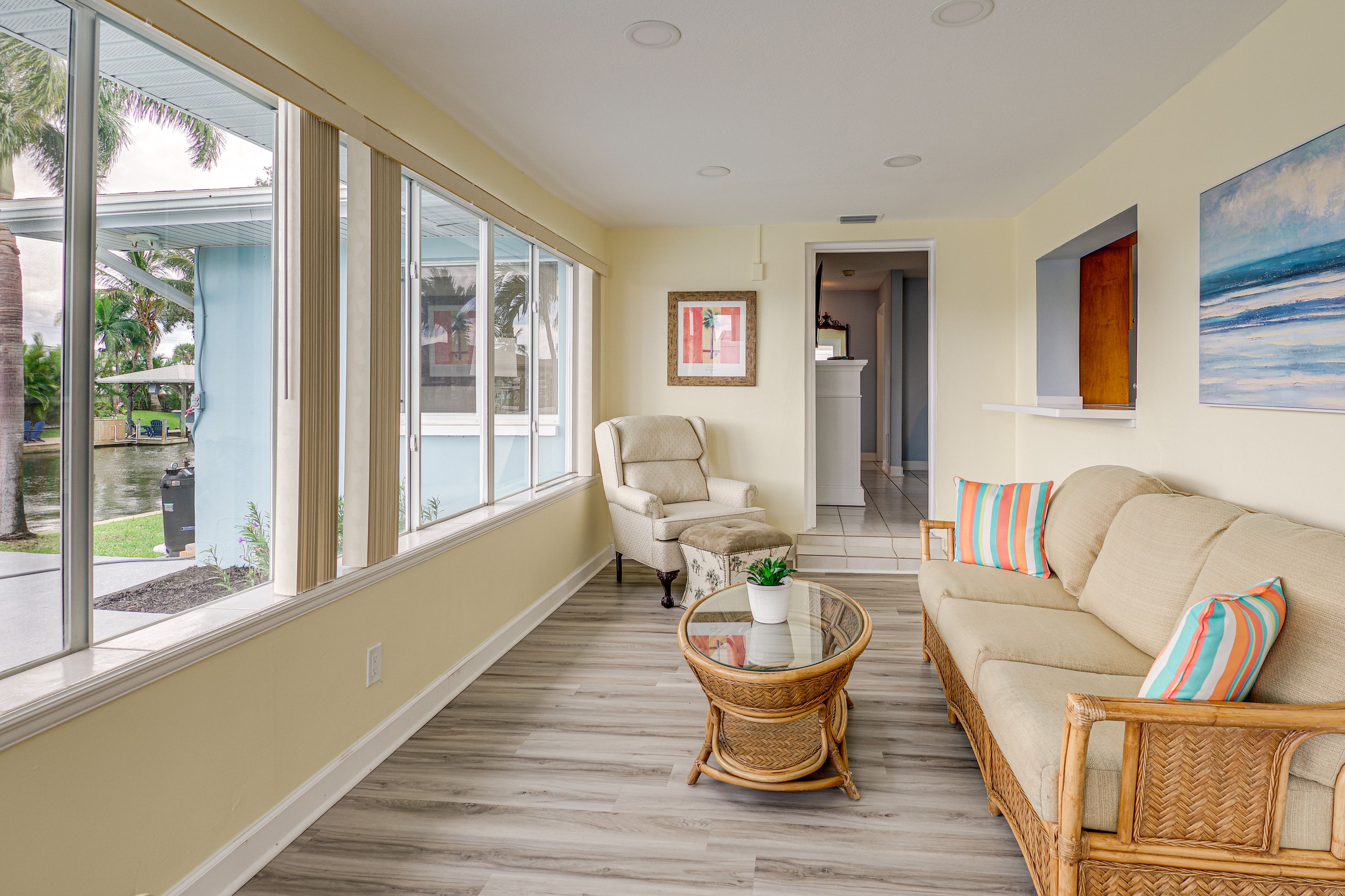 Sunroom | 2 Interior Steps