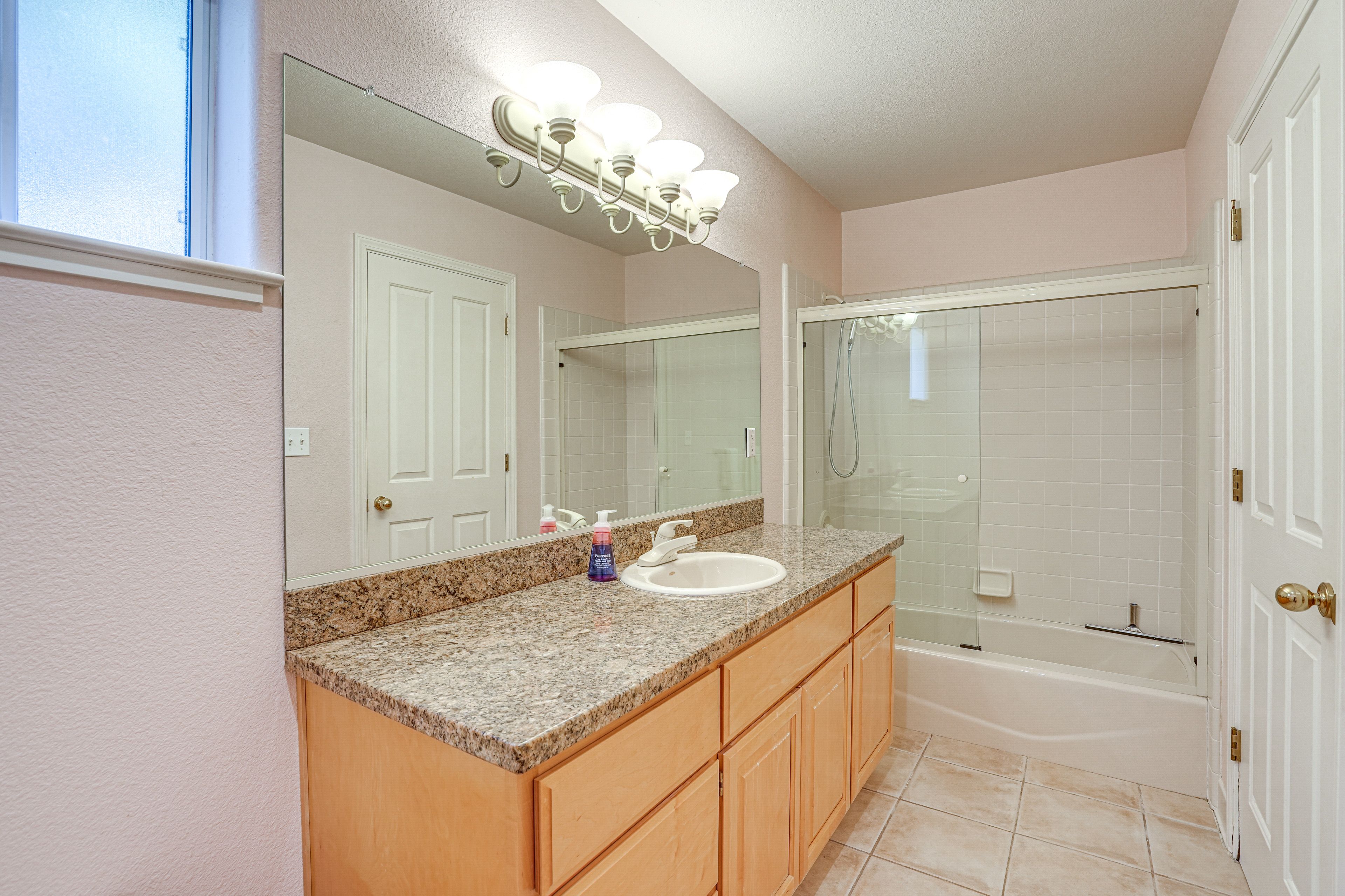 Full Bathroom | Lower Level