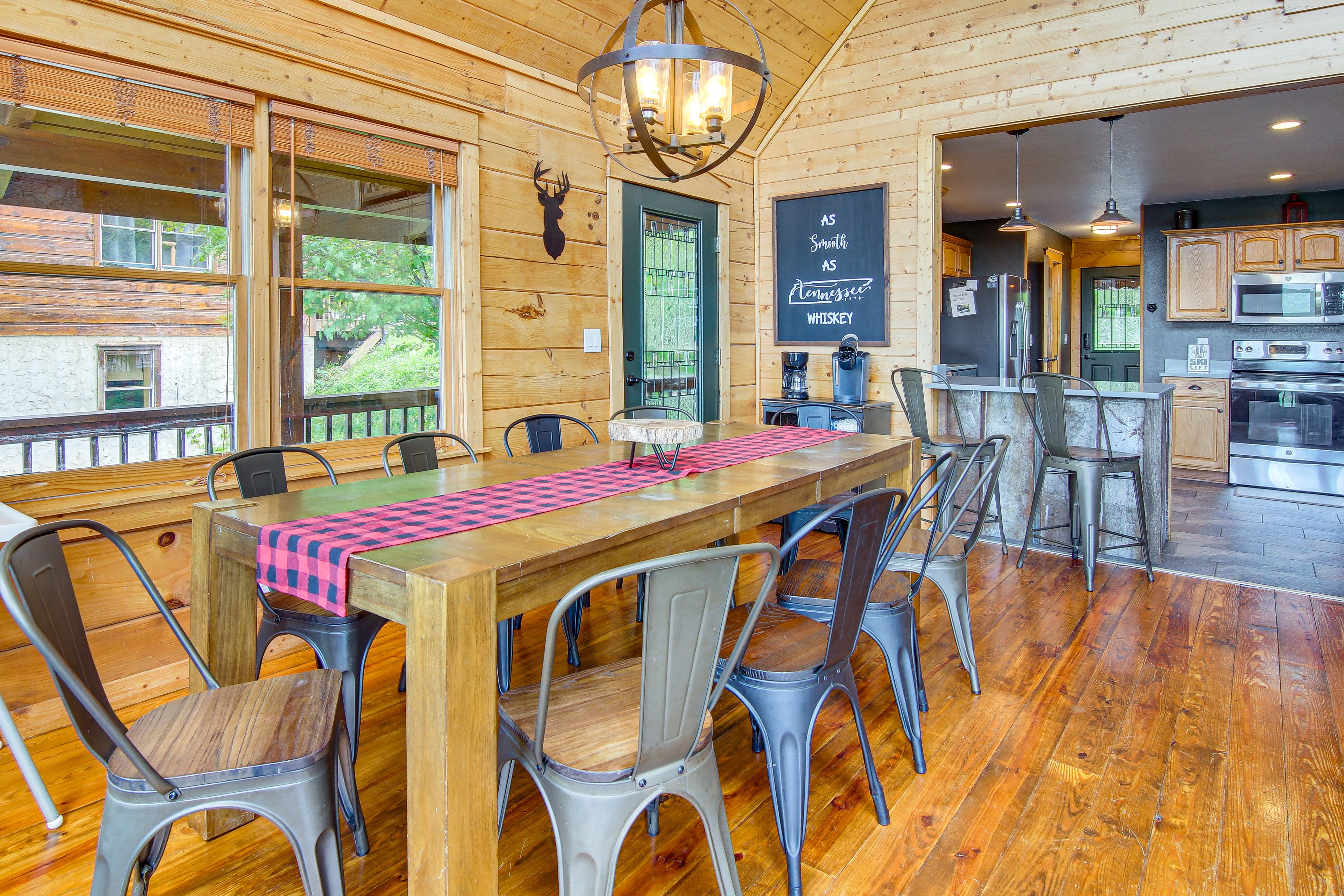 Dining Table | Dishware & Flatware | Main Floor