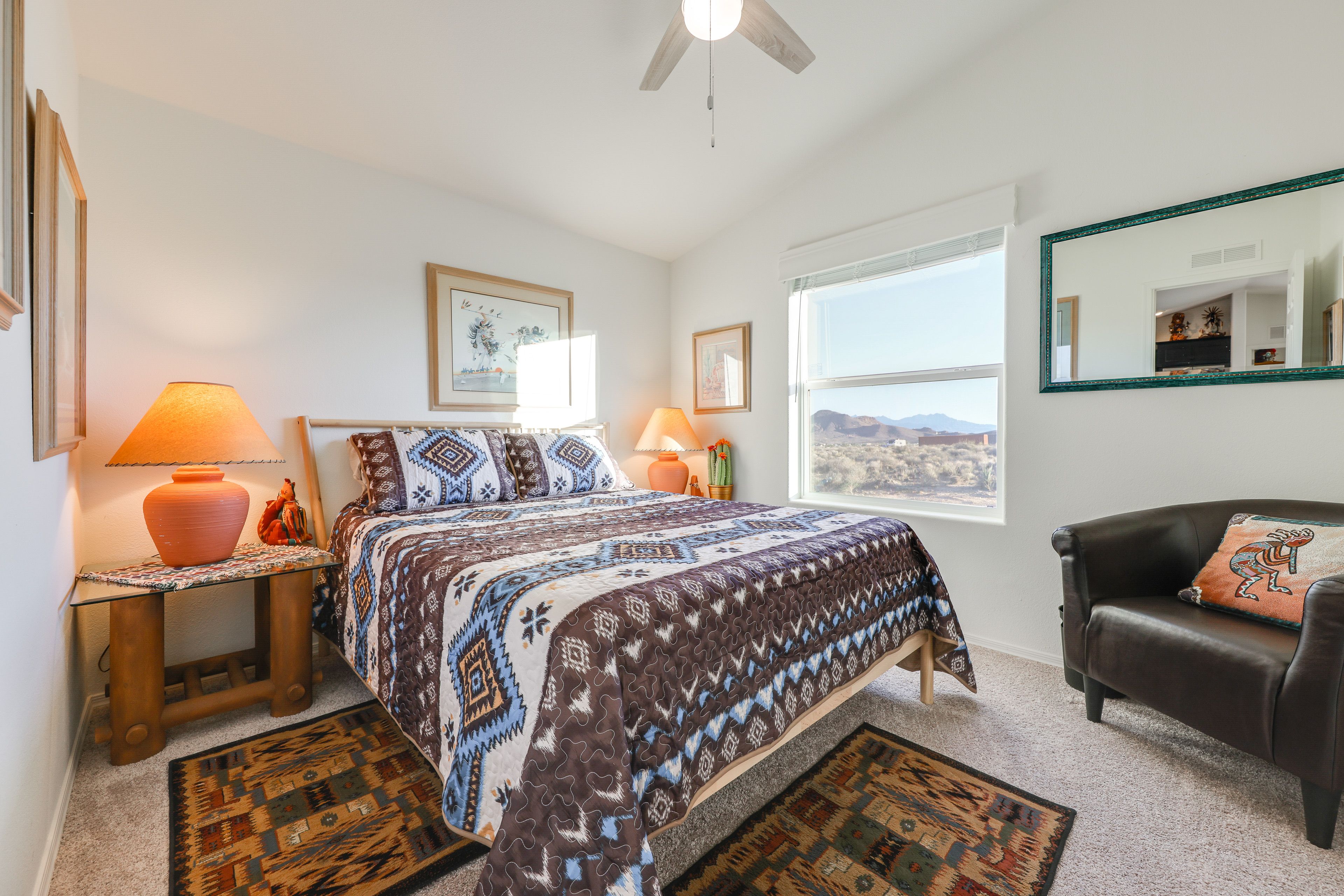 Bedroom 2 | Queen Bed