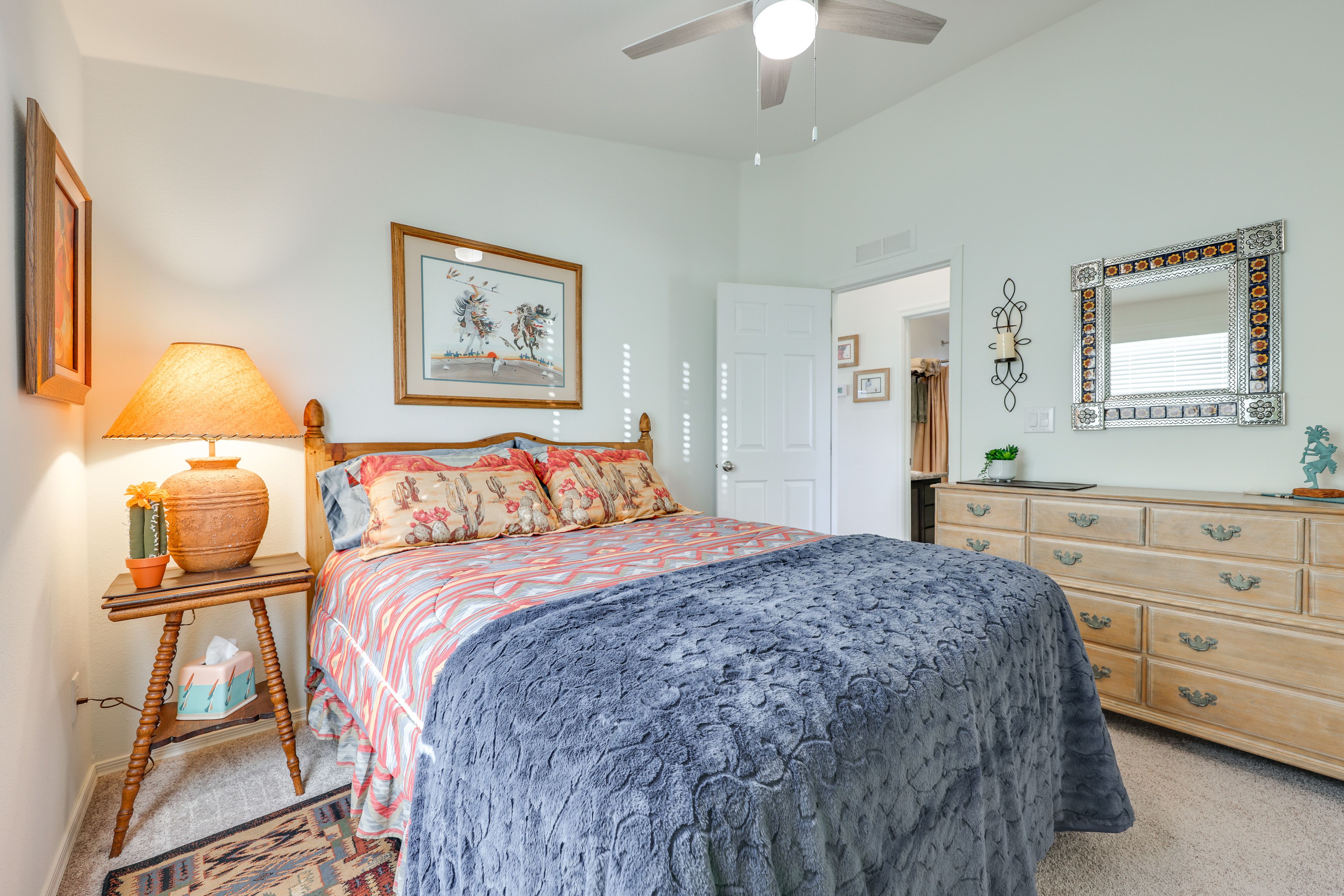 Bedroom 3 | Queen Bed