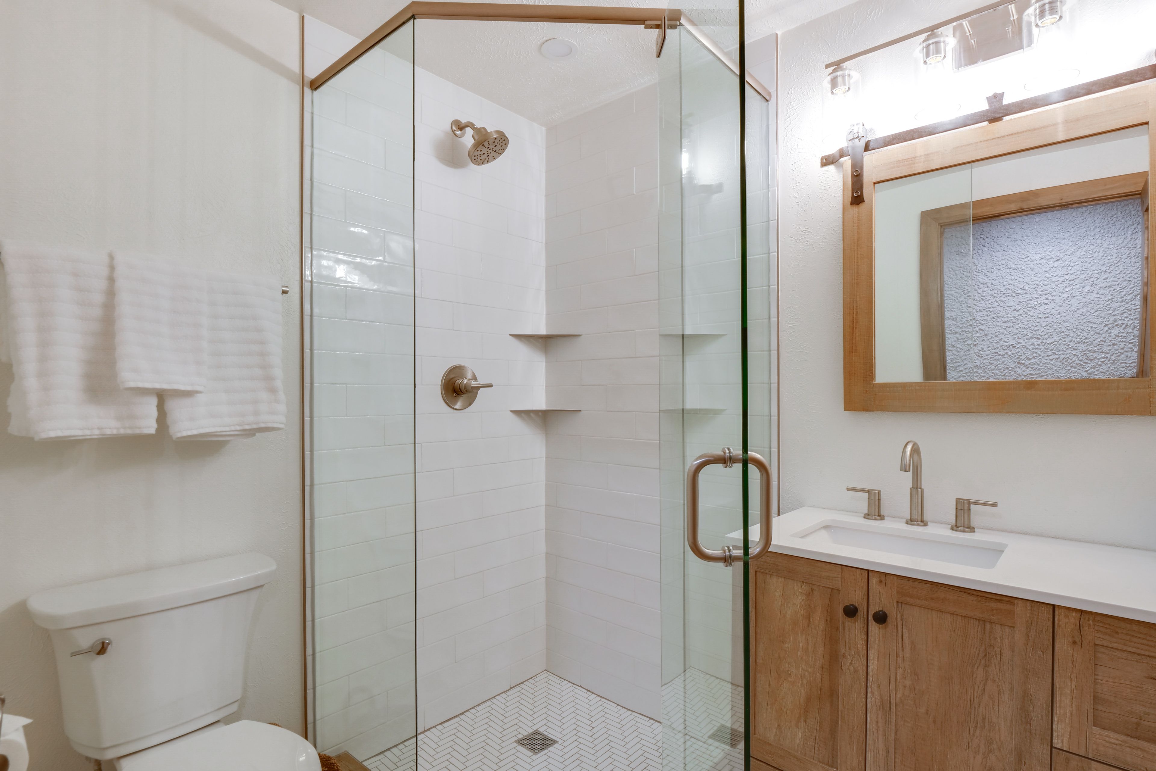 Bathroom | Towels Provided | 1st Floor