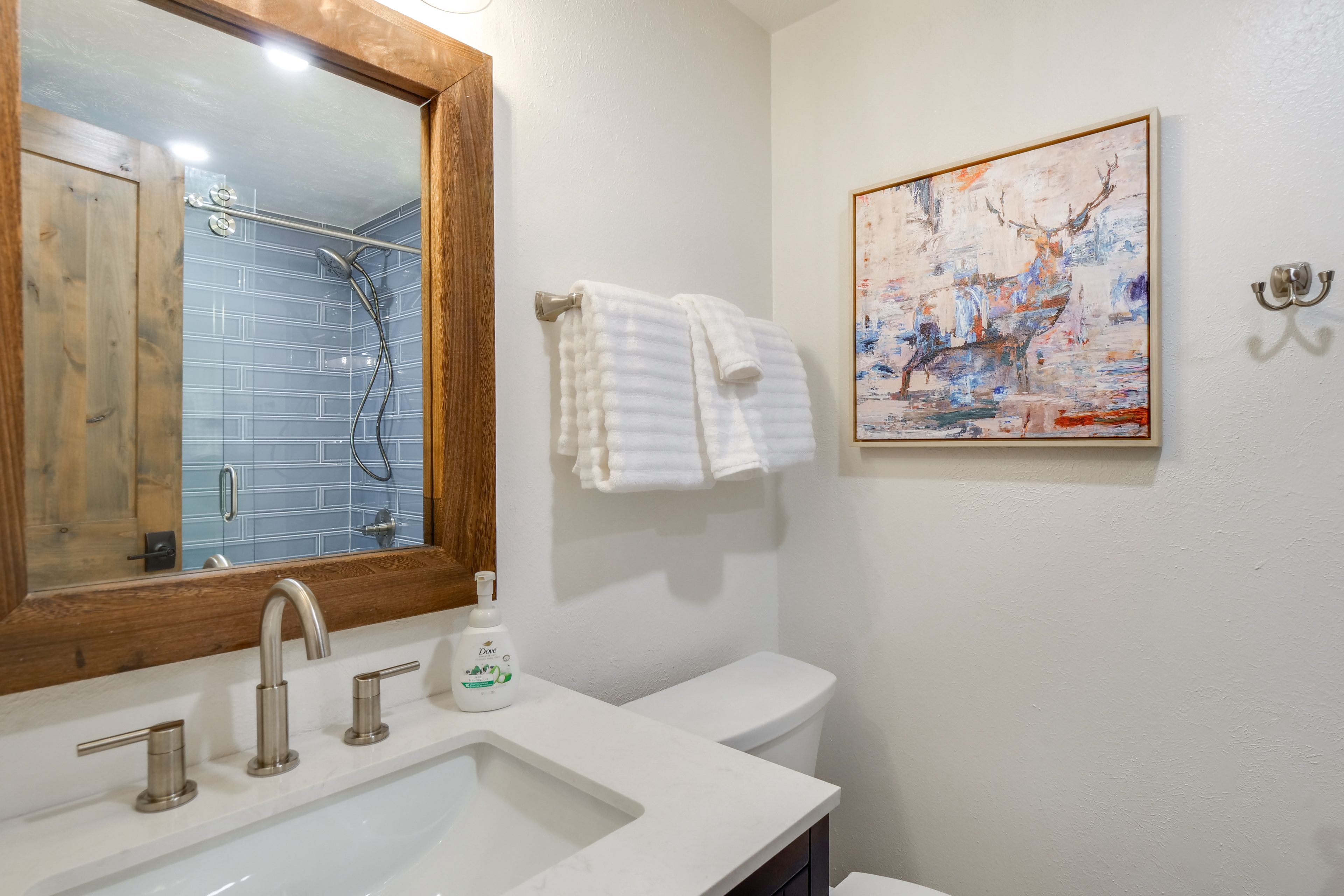 Bathroom | 2nd Floor