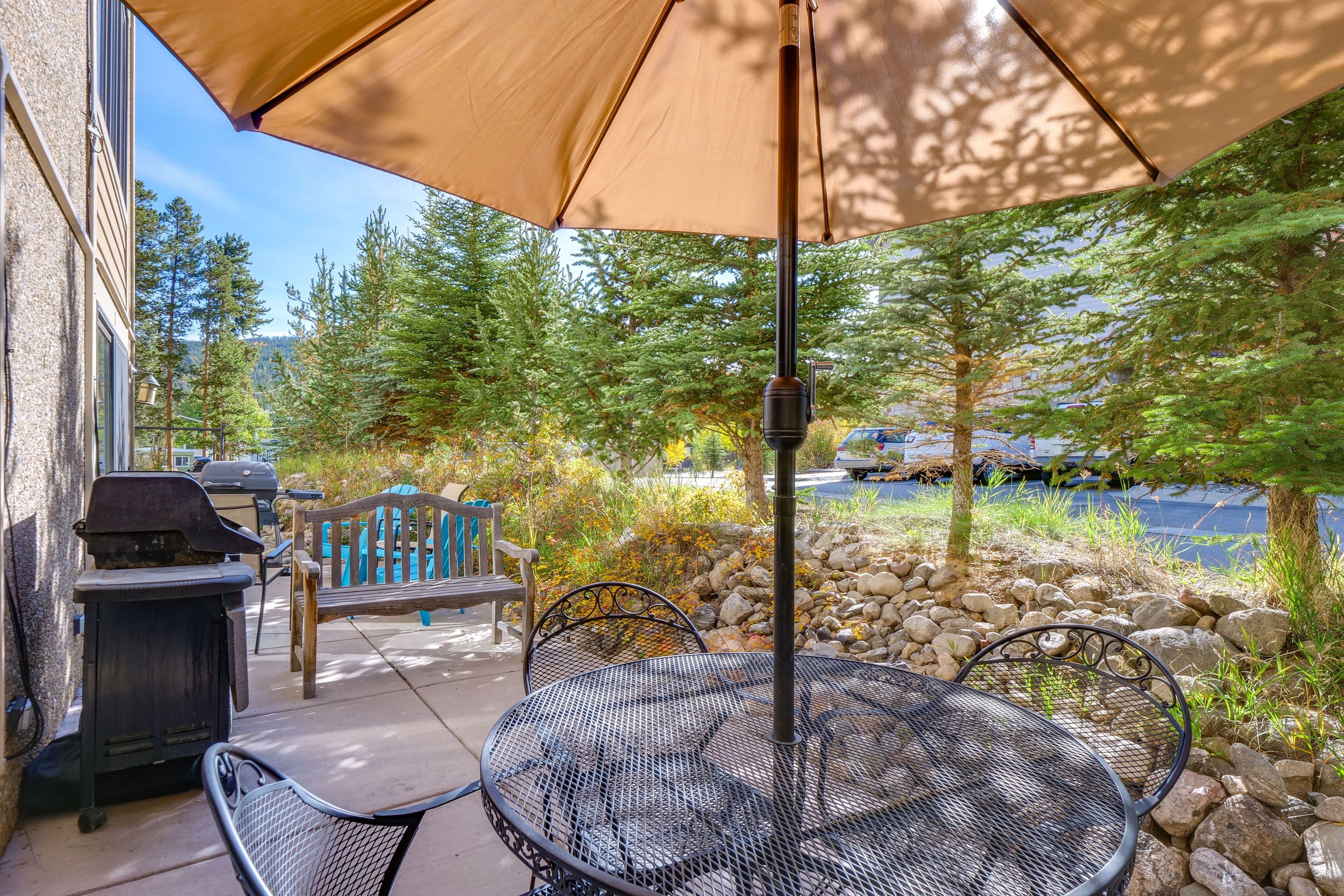 Private Patio | Outdoor Dining | Gas Grill