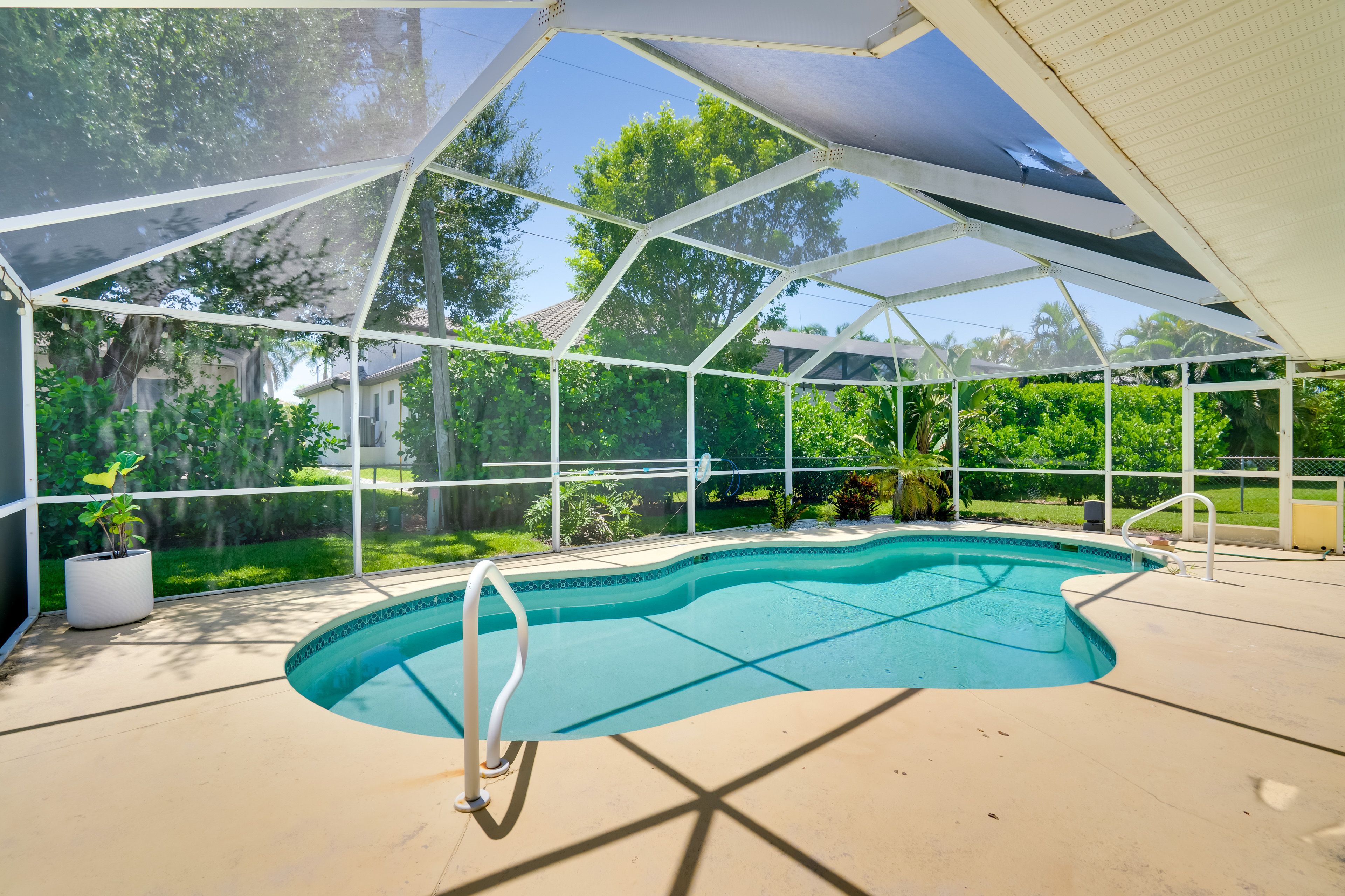 Lanai | Heated Saltwater Pool