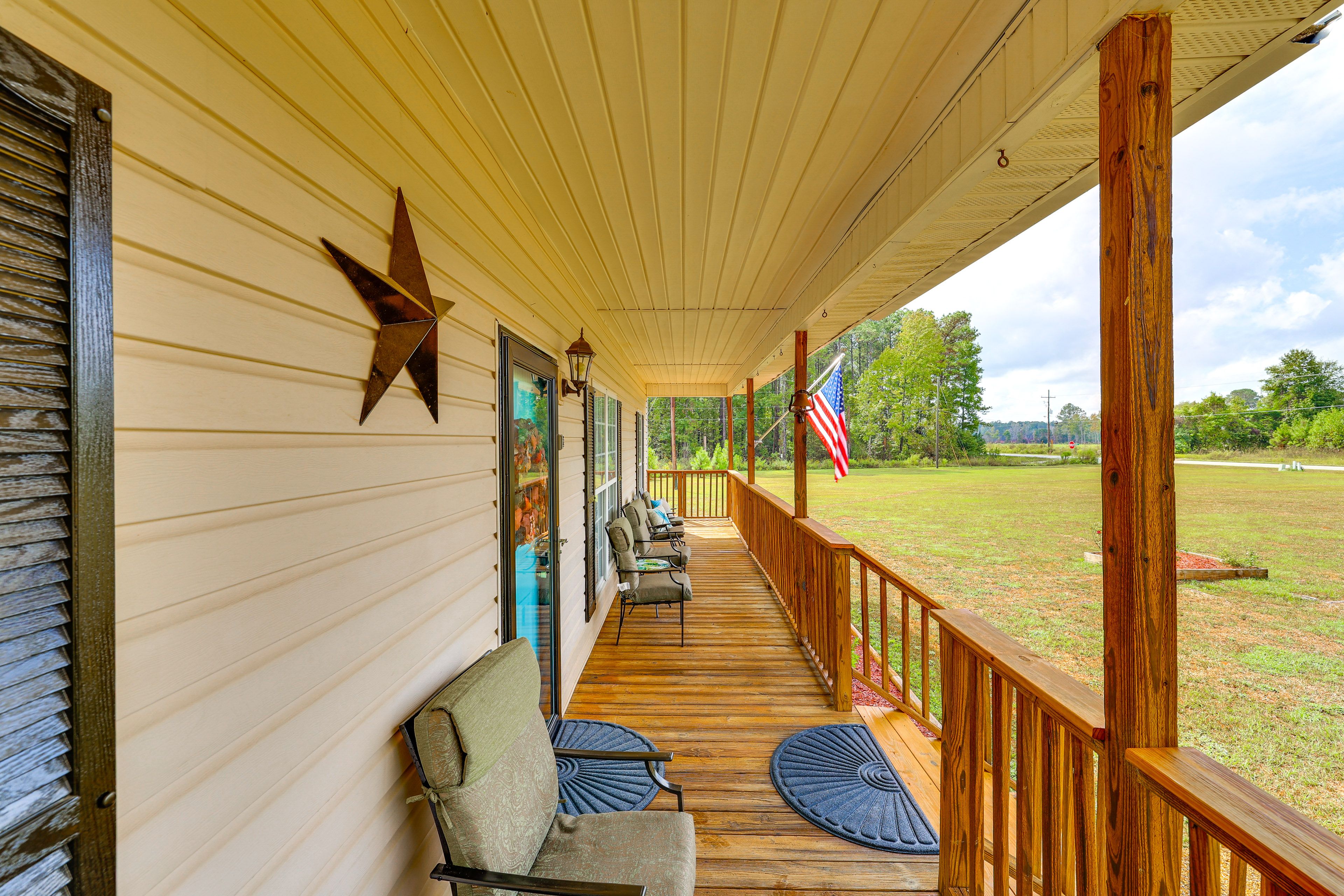 Covered Front Porch | Seating | Swing