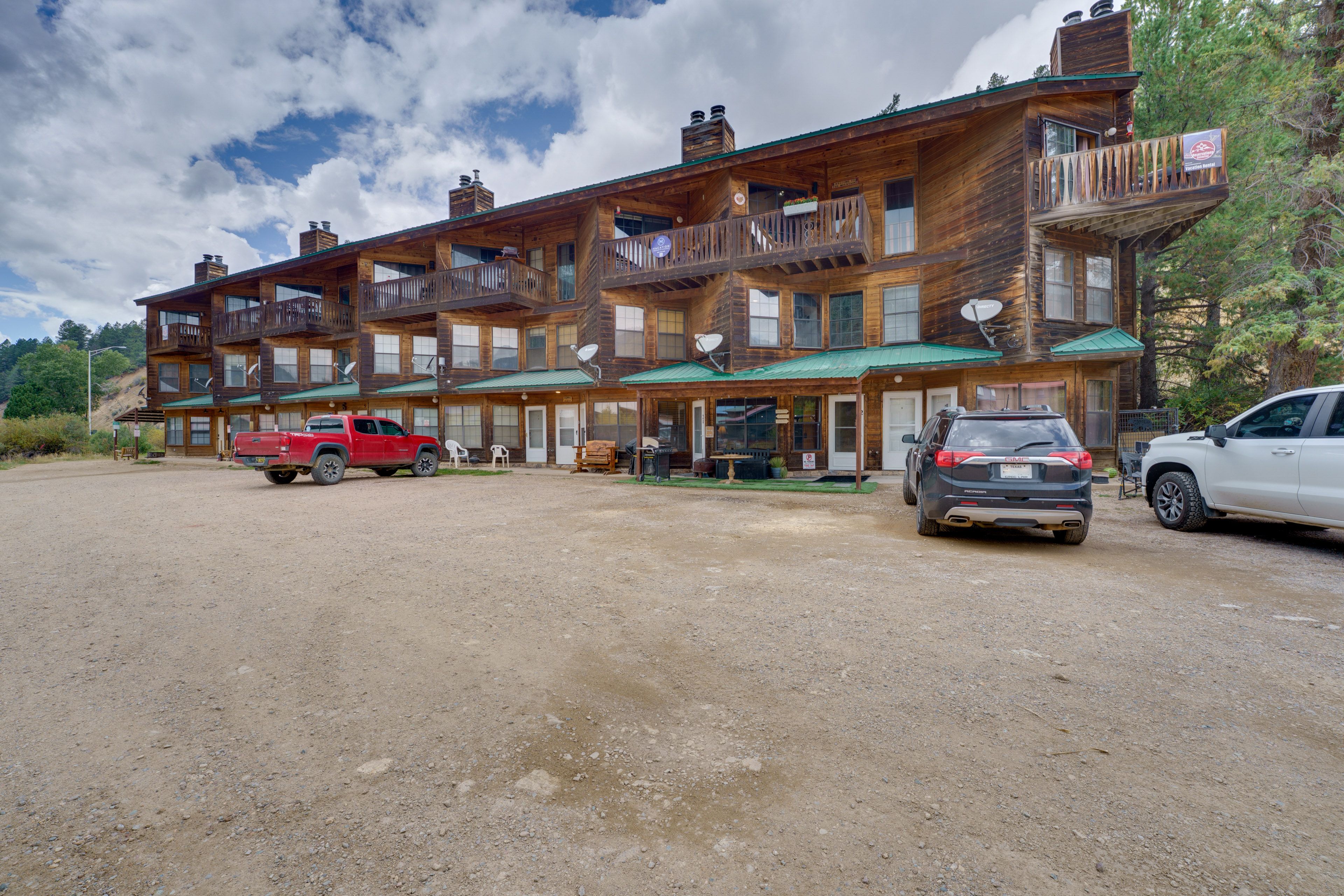 Parking | Community Lot (2 Vehicles)