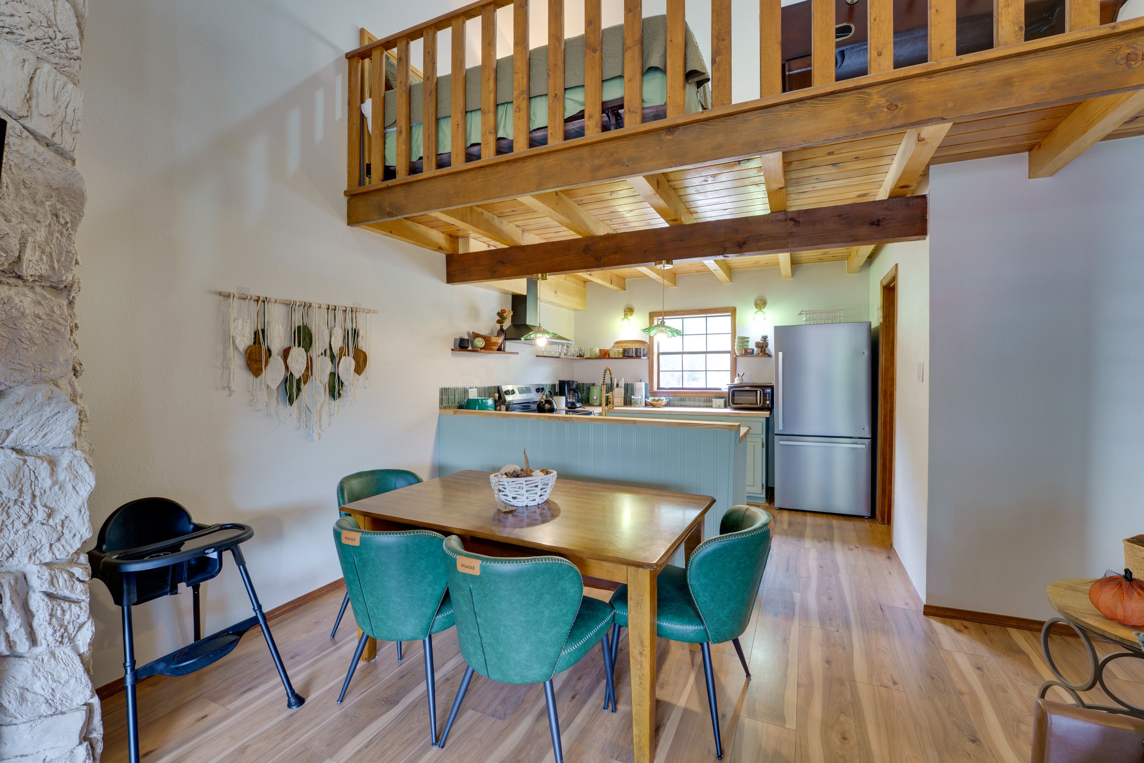 Dining Area | Kitchen | Cooking Basics | Main Level