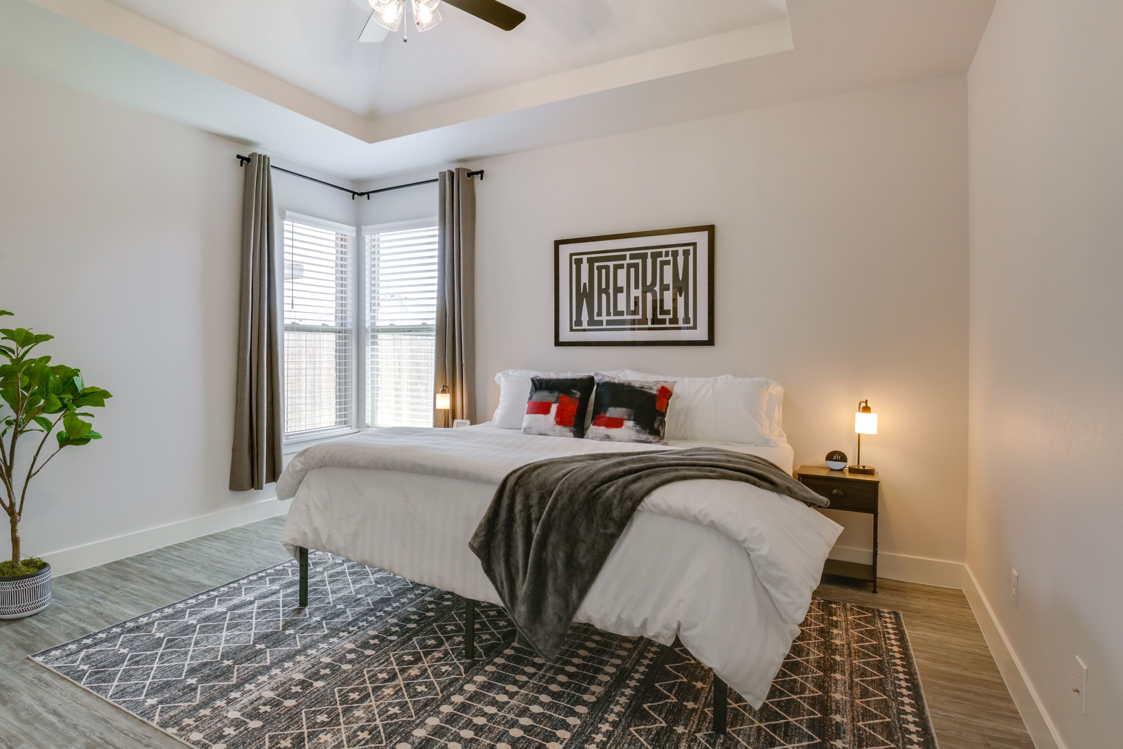 Bedroom 1 | King Bed | Linens Provided