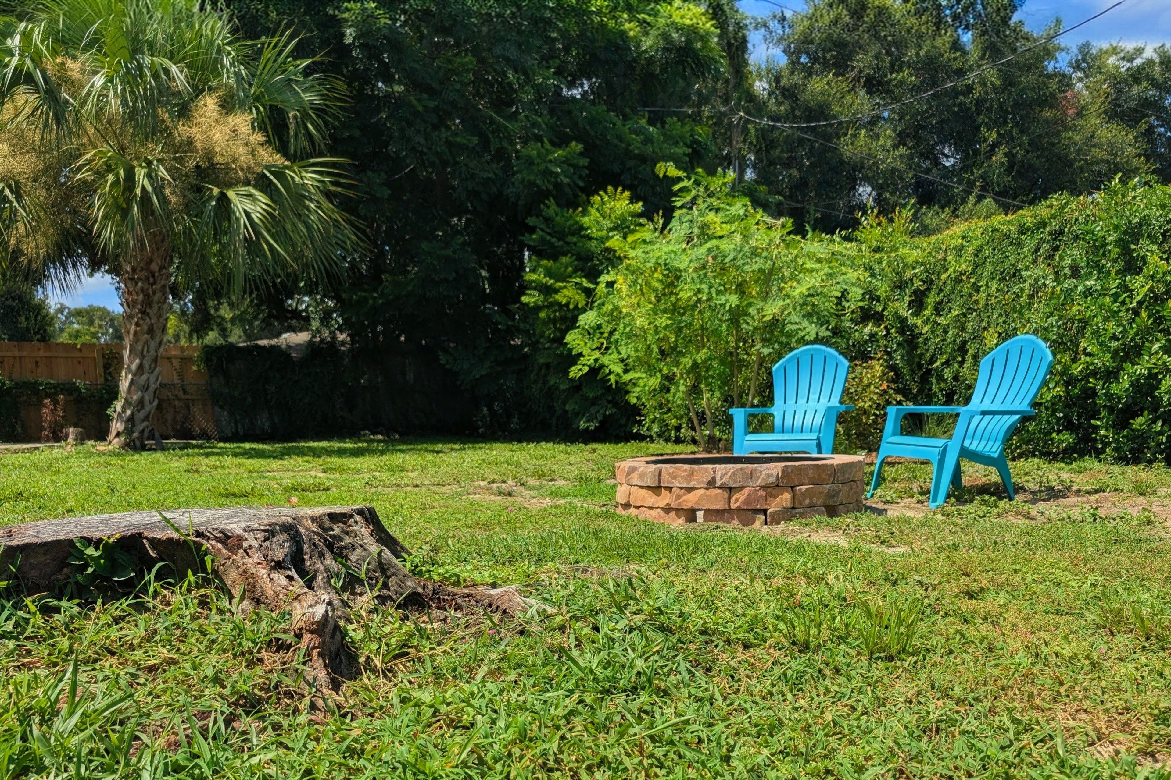 Fire Pit | Fenced Backyard