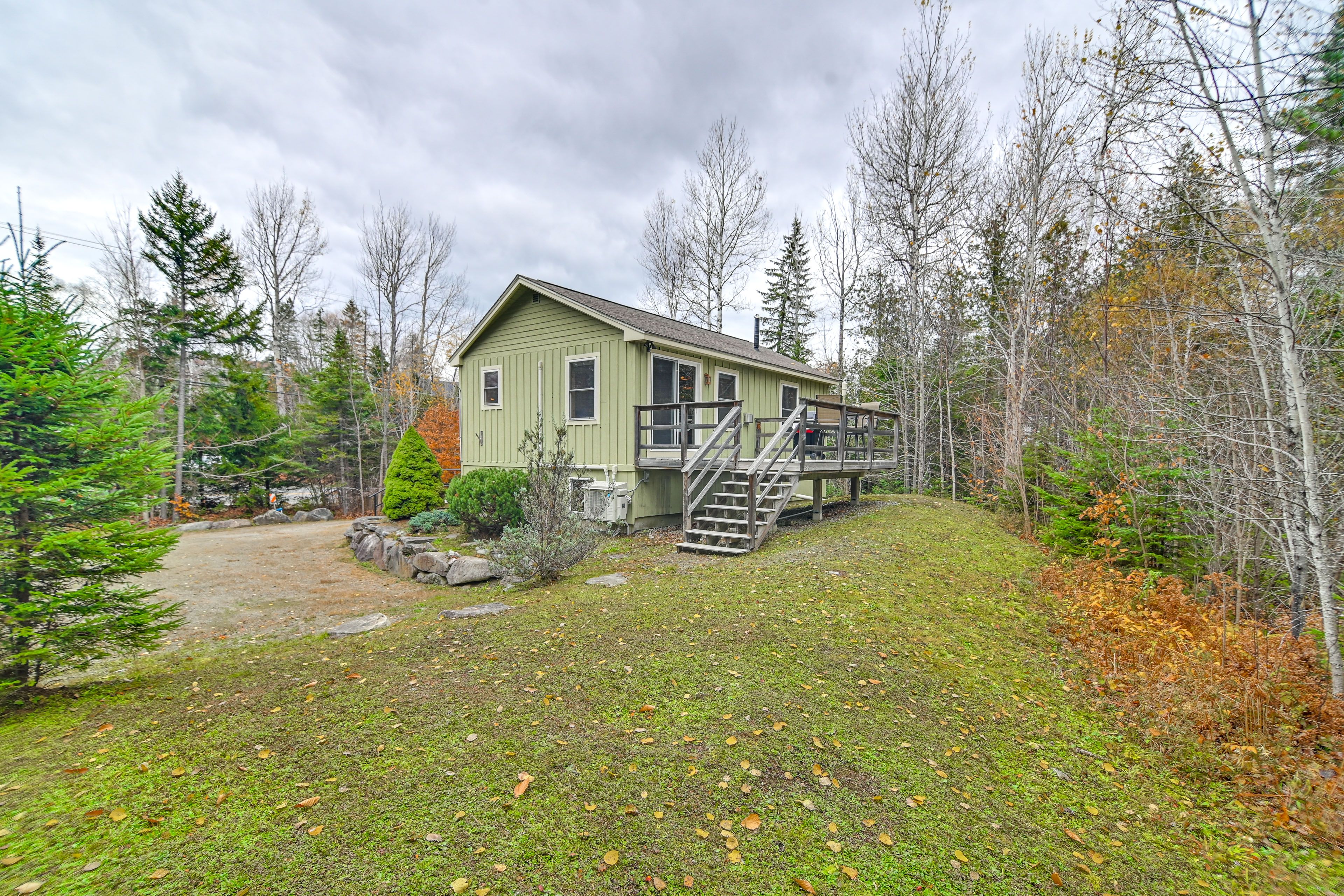 Carrabassett Valley Vacation Rental | 3BR | 1.5BA | 1,200 Sq Ft | Steps Required