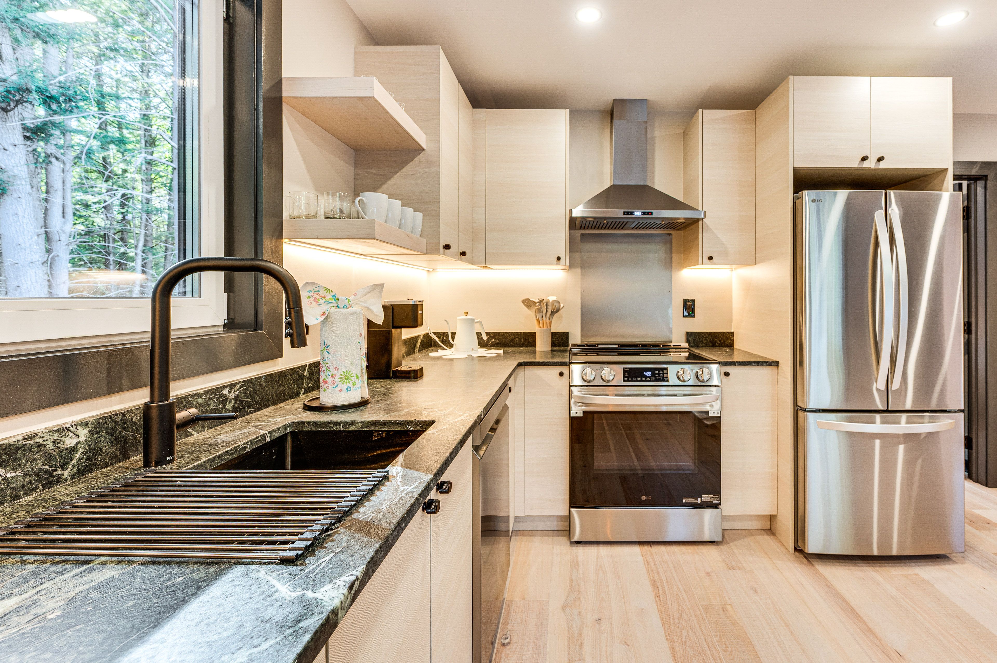 Kitchen | Keurig Coffee Maker | Dishwasher | 1st Floor