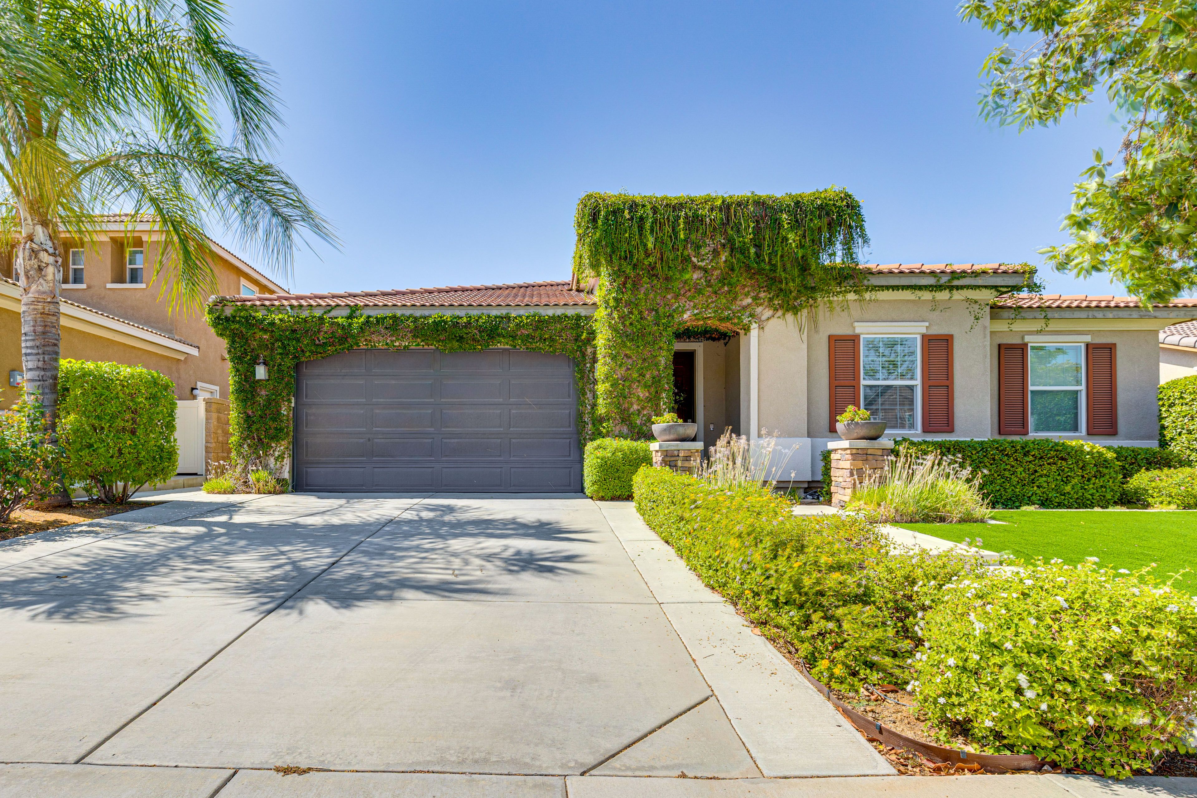 Parking | Driveway (2 Vehicles) | Street Parking