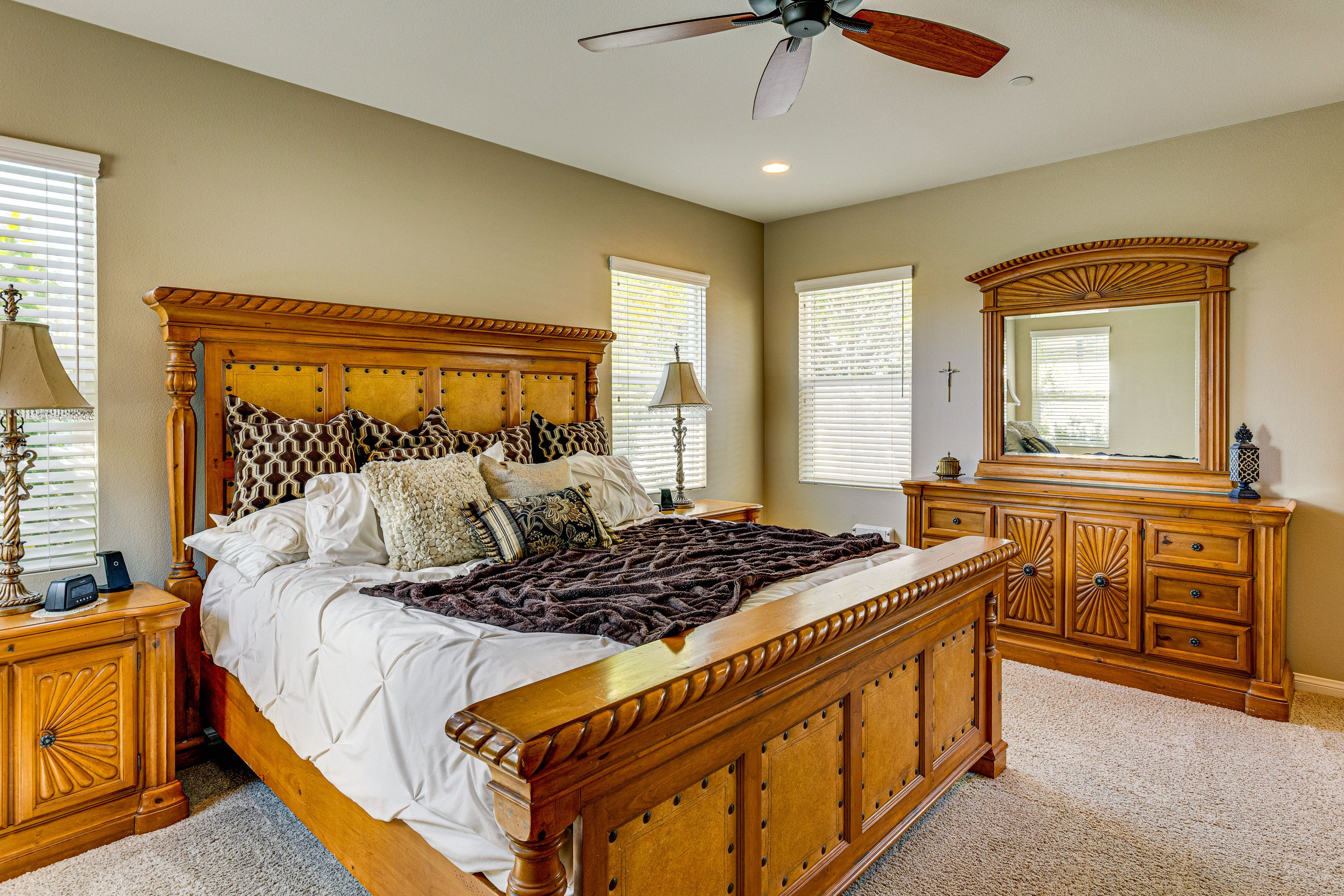 Bedroom 1 | California King Bed