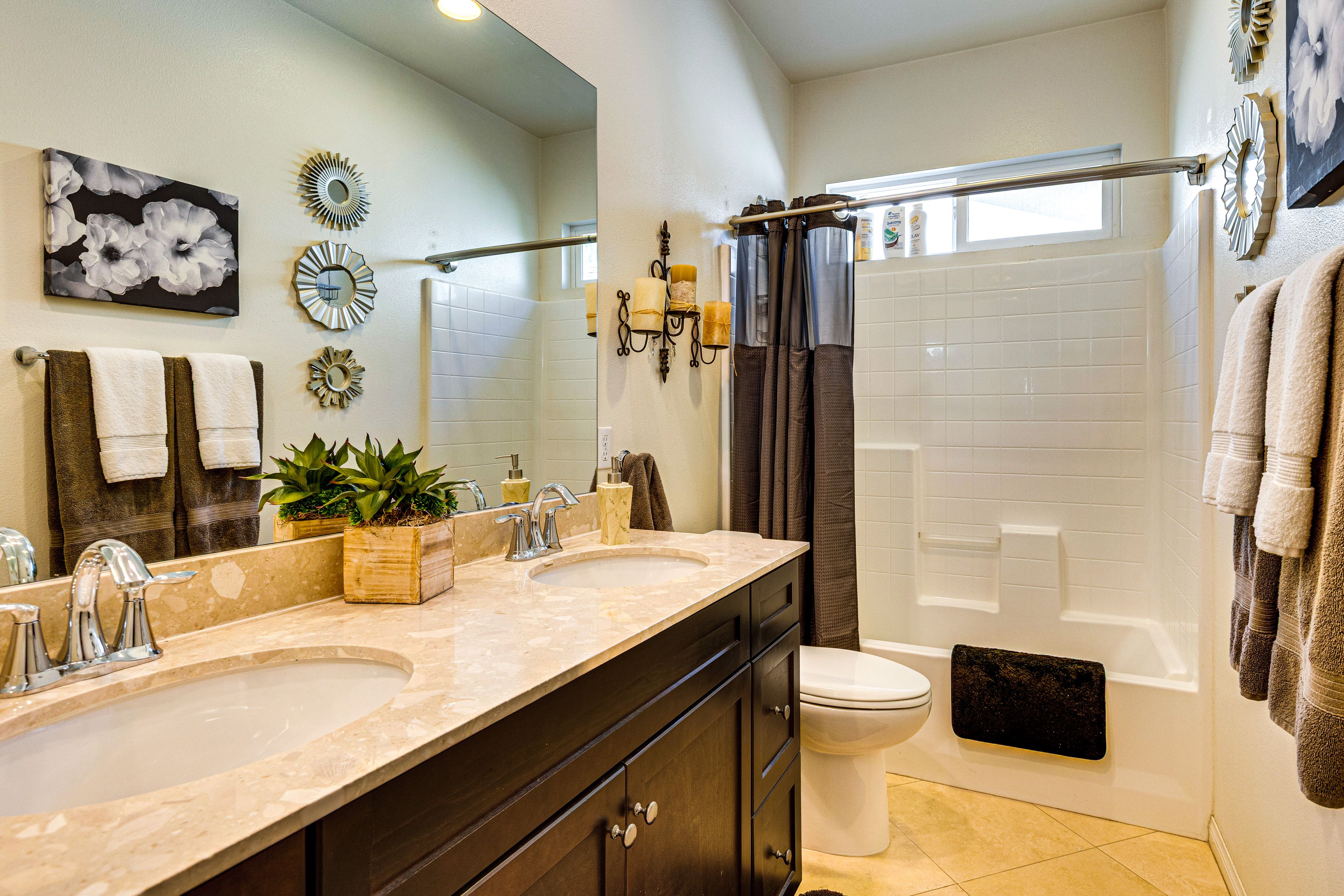 Full Bathroom
