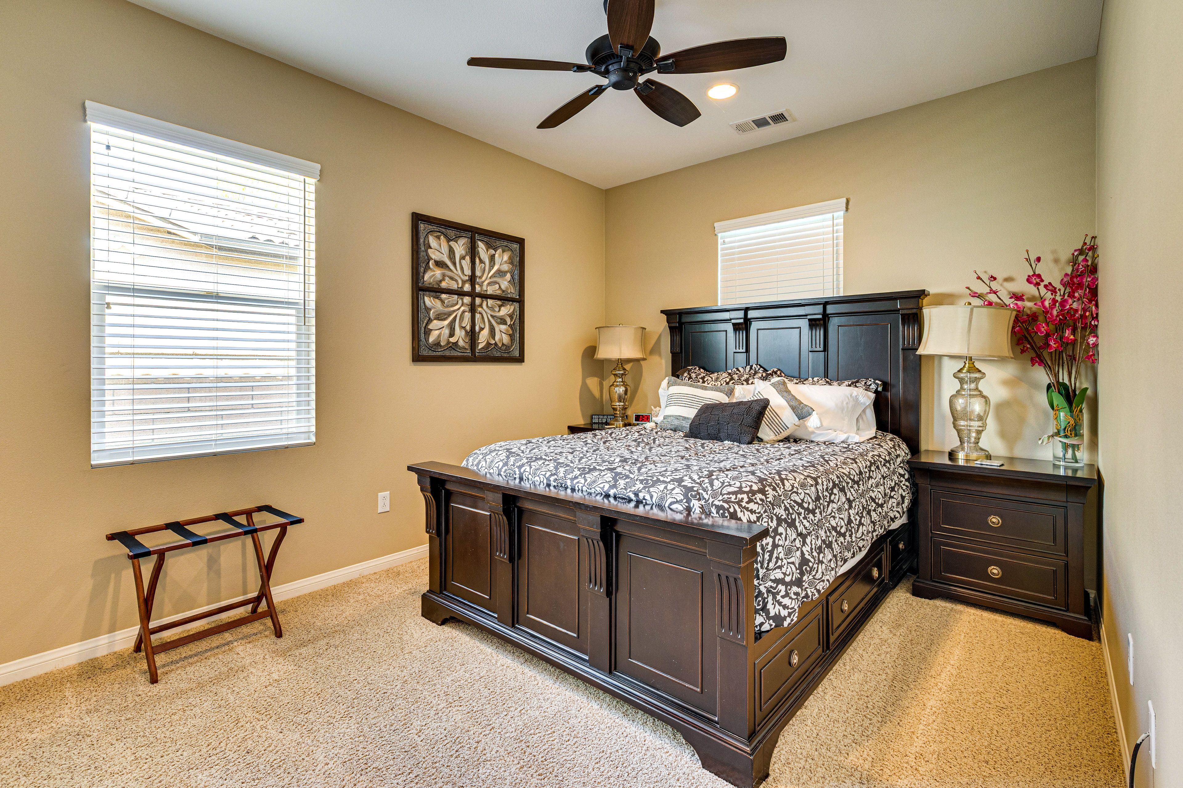 Bedroom 2 | Queen Bed
