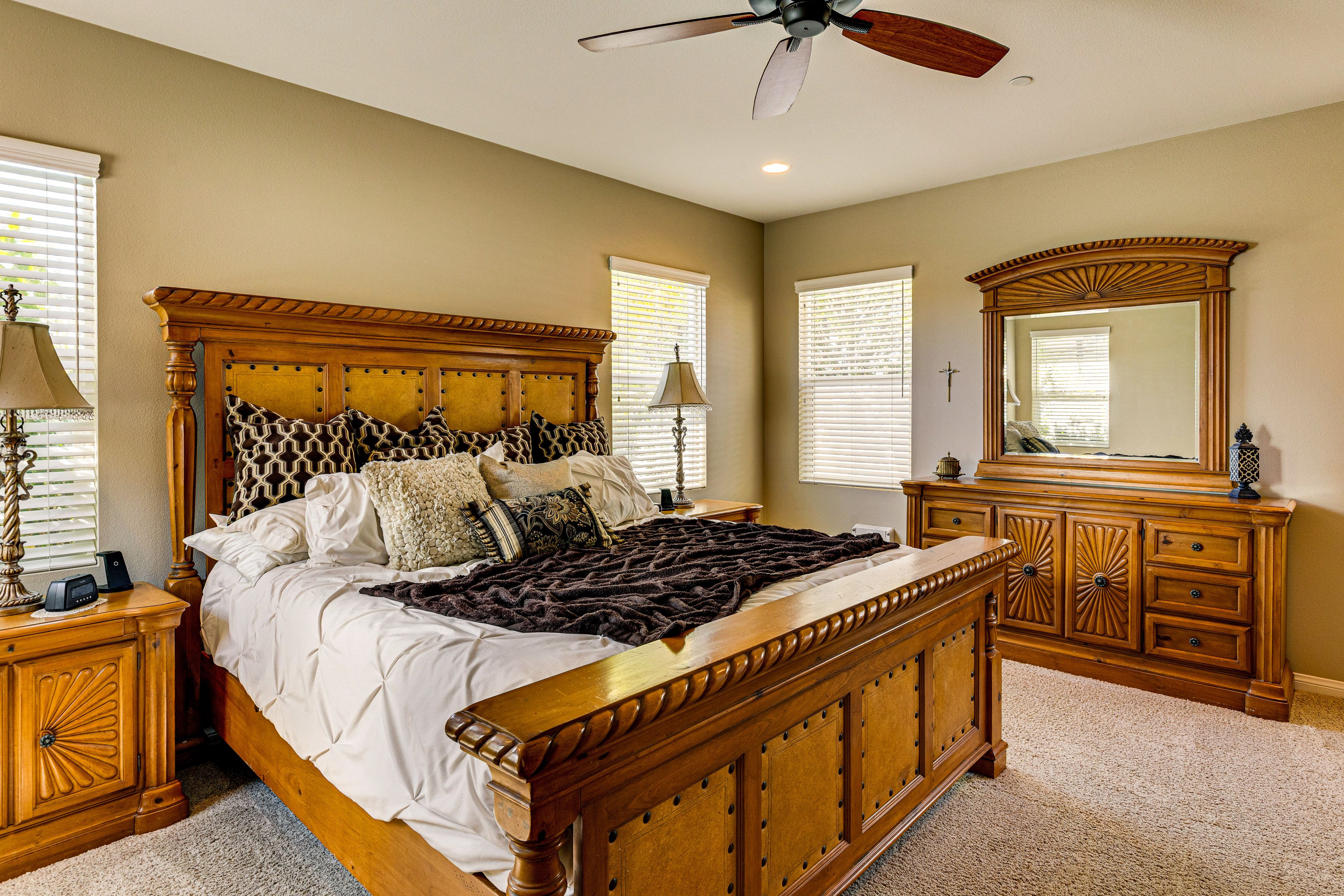 Bedroom 1 | California King Bed