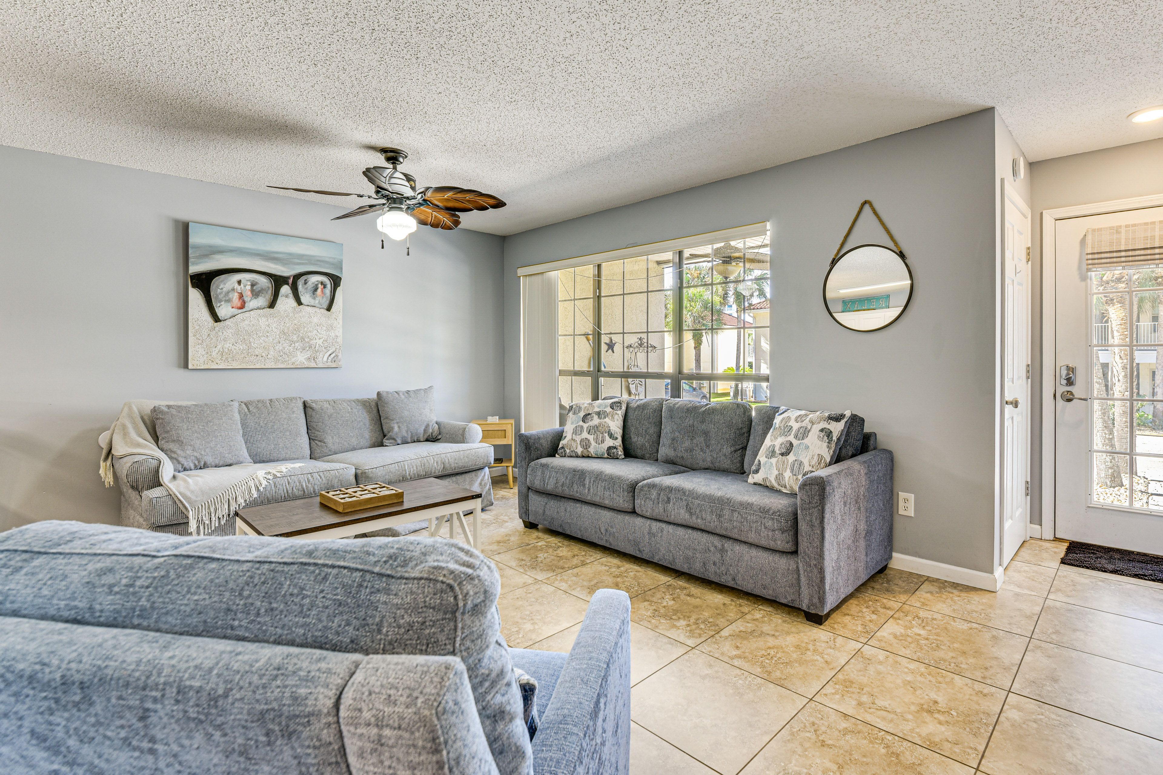 Living Space | Free WiFi | Central A/C & Heating