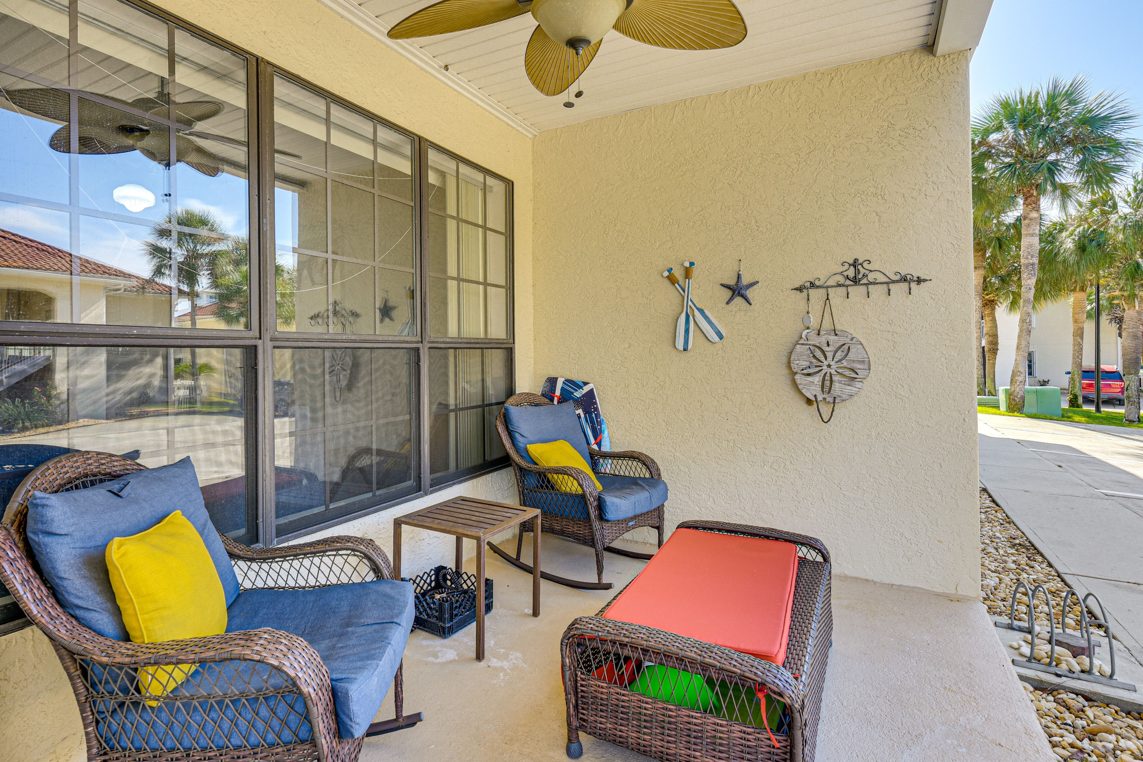 Property Exterior | Single-Level Condo | Private Patio