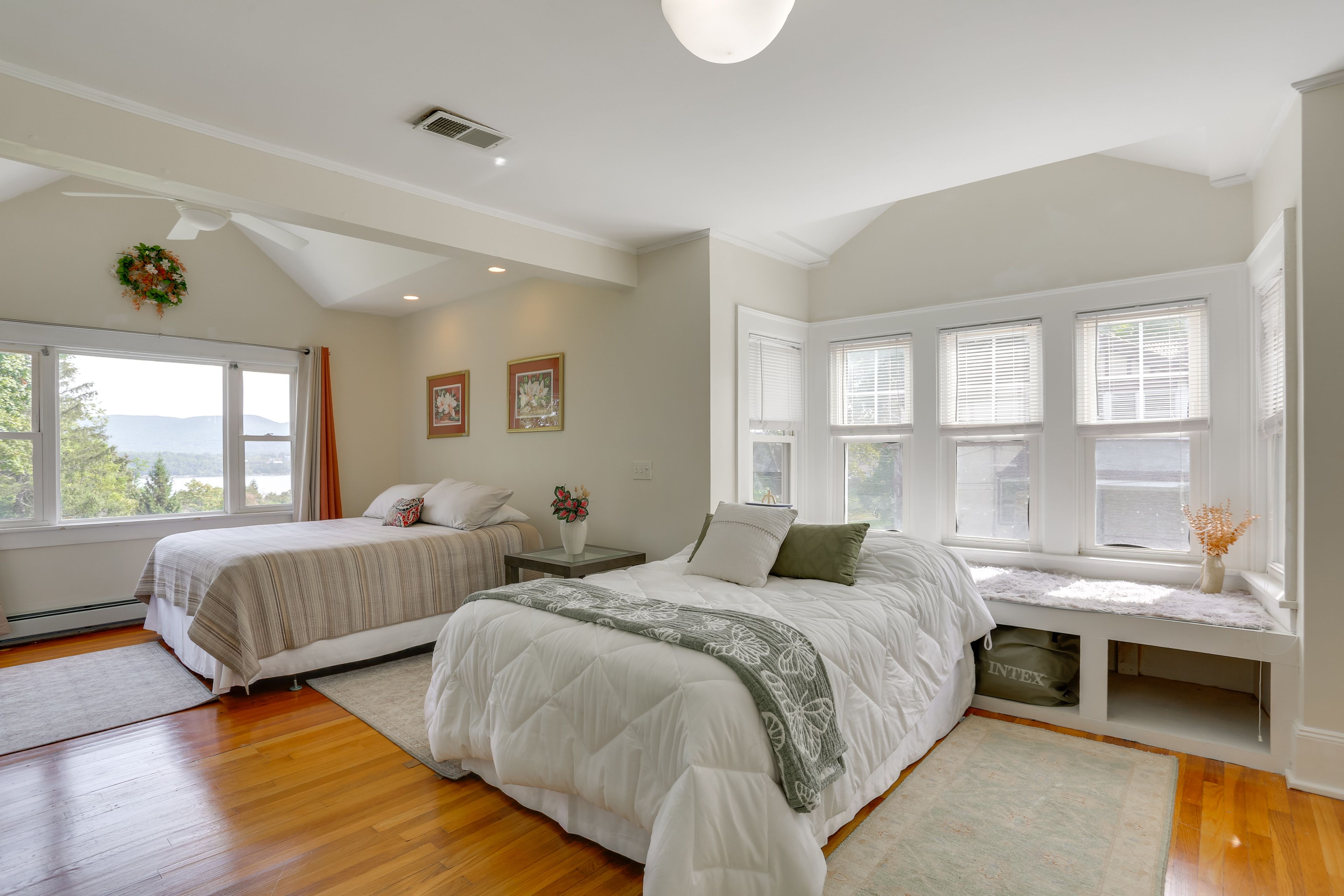 Bedroom 3 | Queen Bed | Full Bed | 2nd Floor