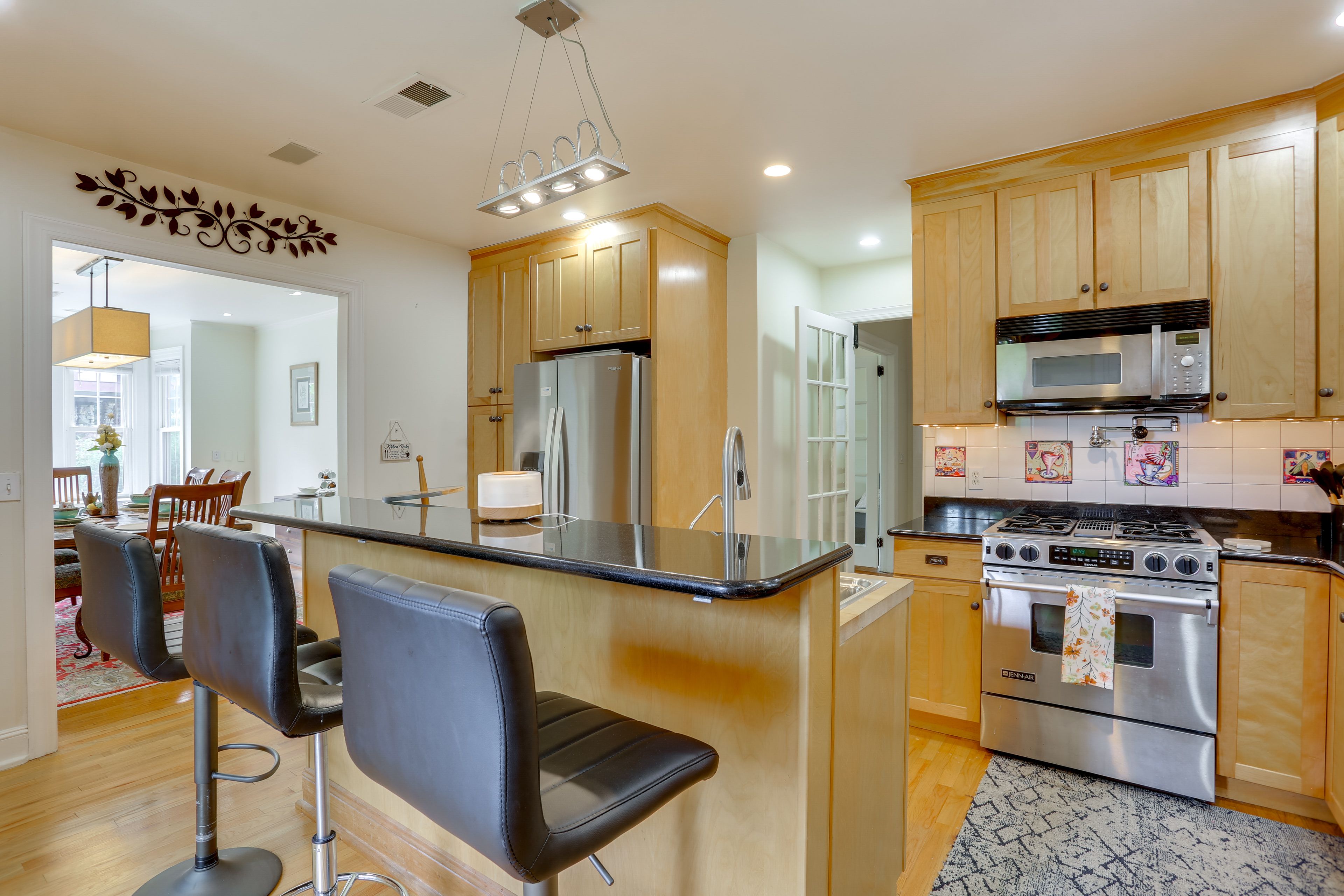 Kitchen | Cooking Basics | Breakfast Bar | 1st Floor