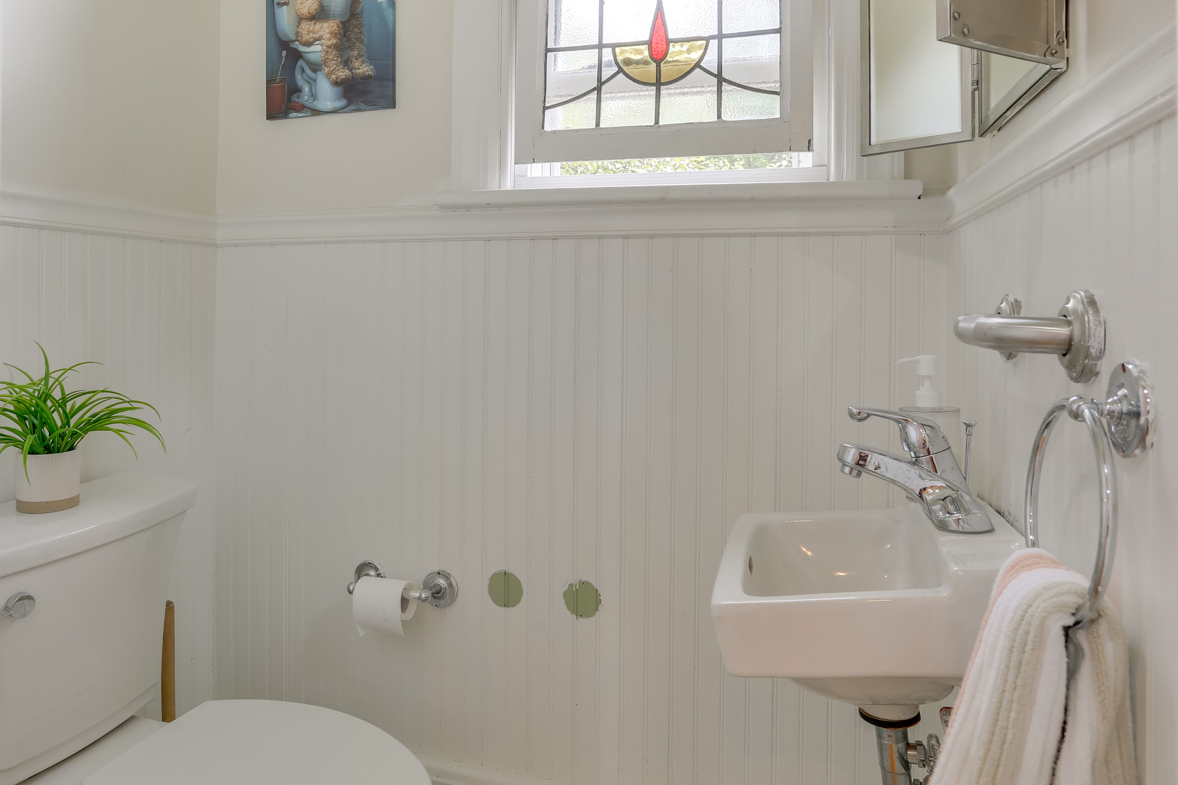 Half Bathroom | 1st Floor