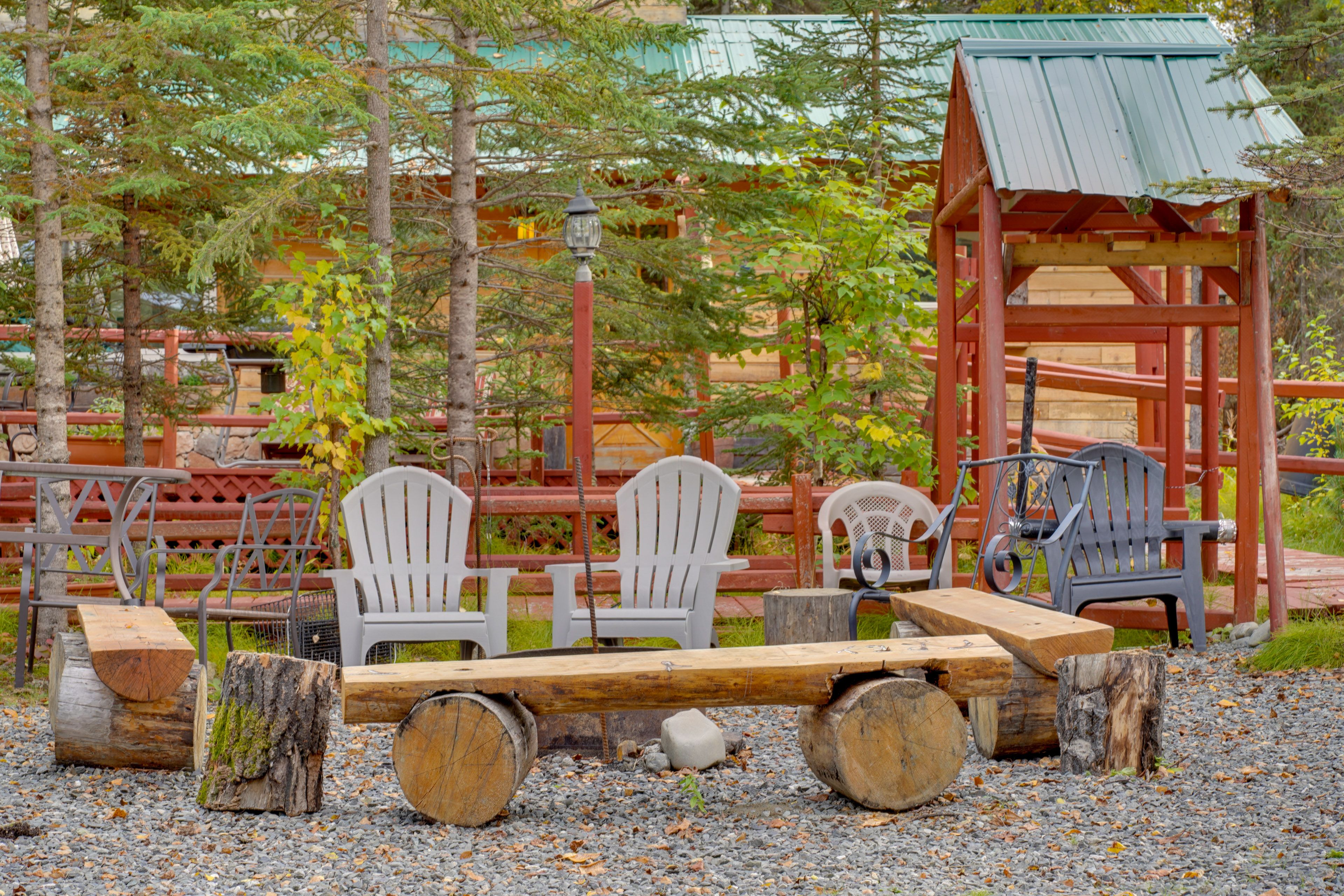 Shared Outdoor Amenities & Lake Access