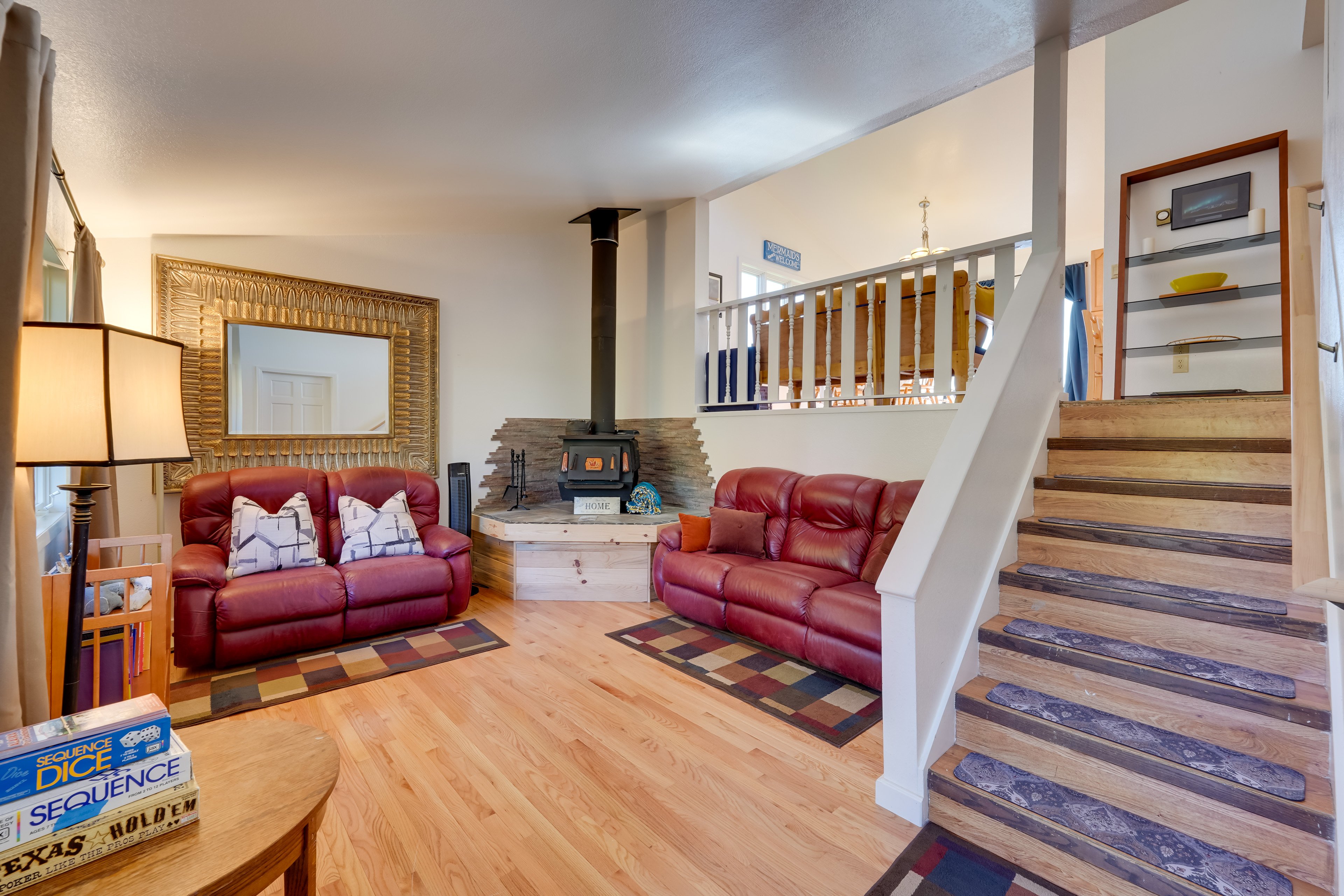 Living Room | Free WiFi | Level 1