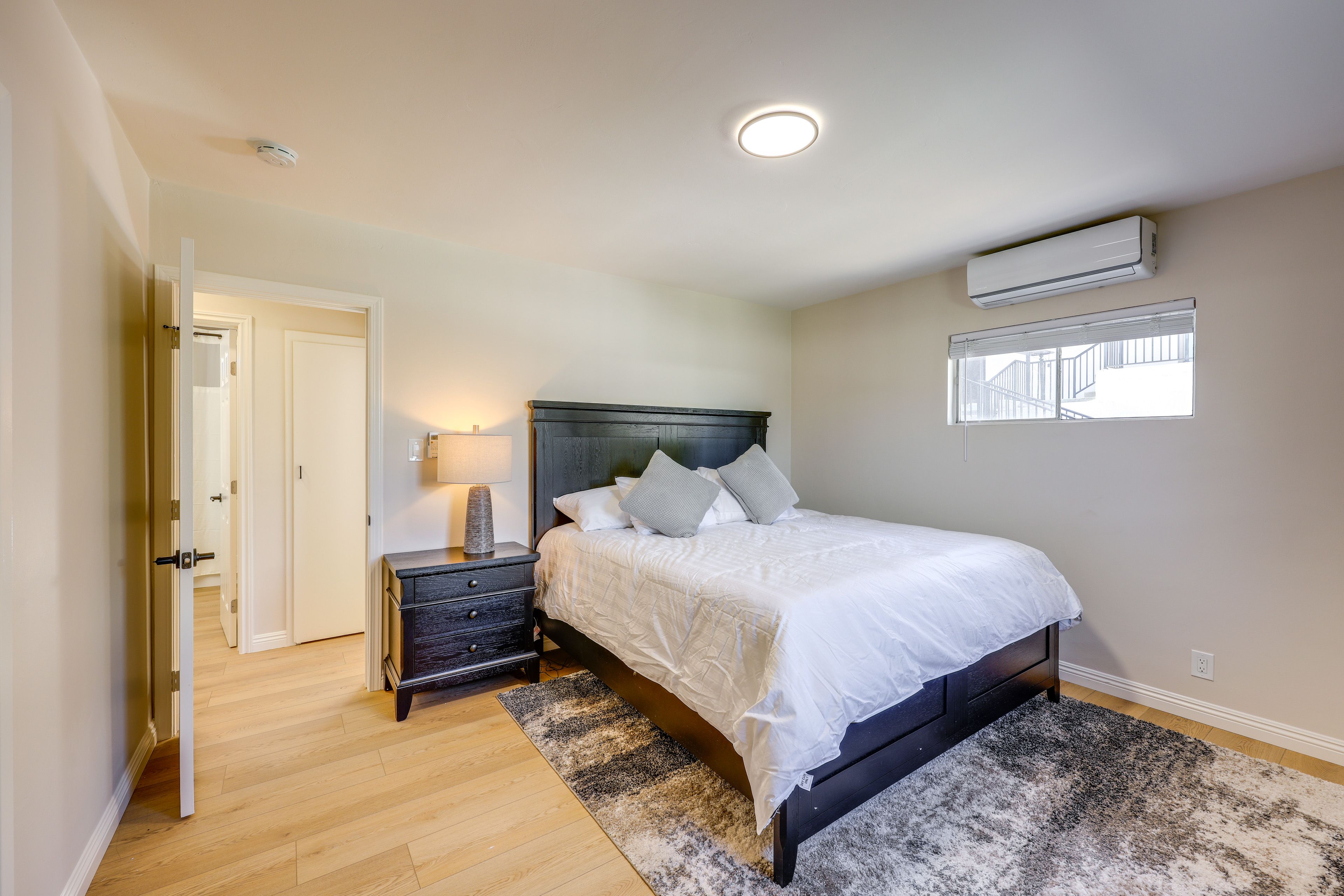 Bedroom 3 | Queen Bed