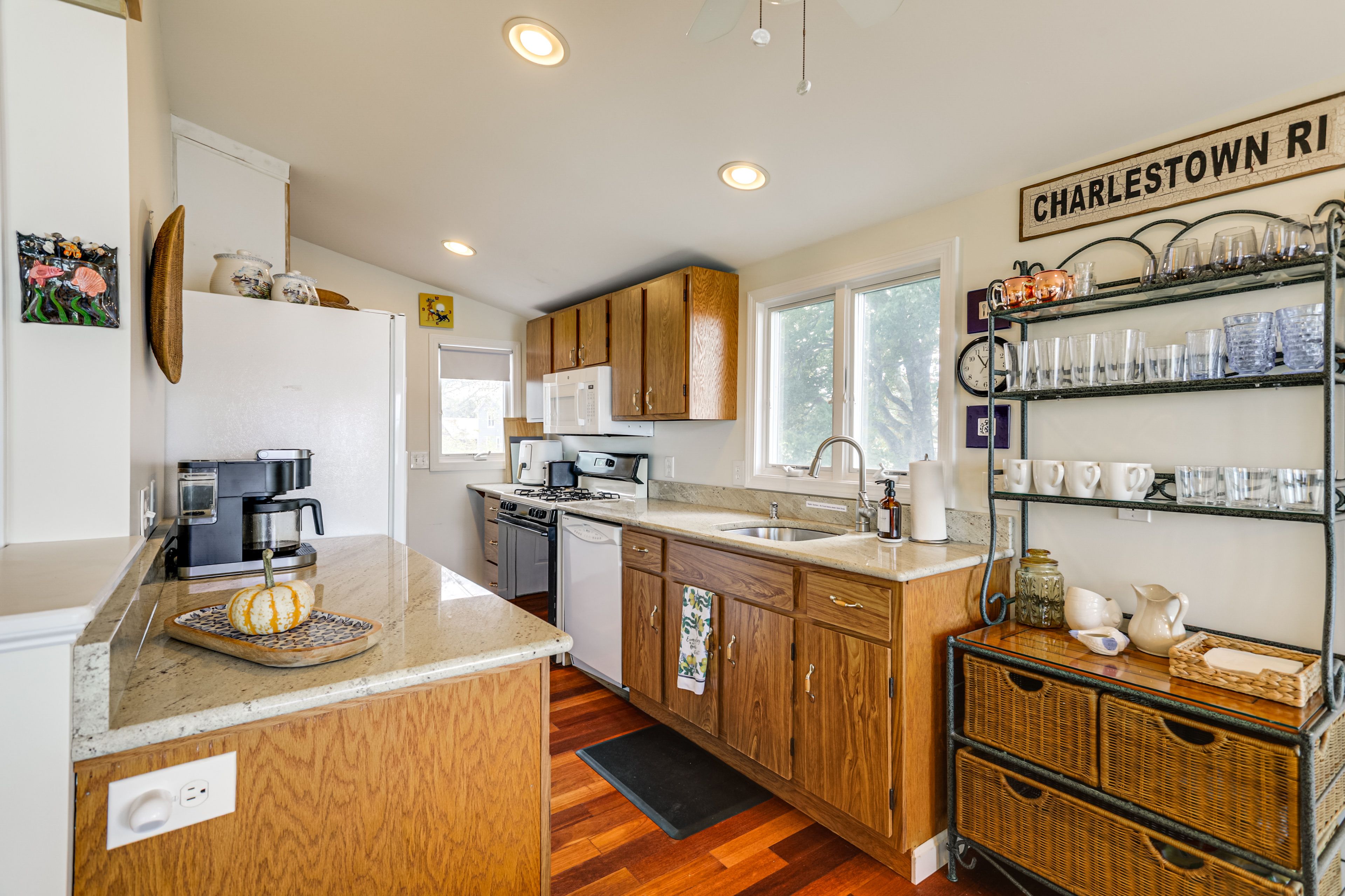 Kitchen | 2nd Floor | Keurig/Drip Coffee Maker | Air Fryer | Cooking Basics