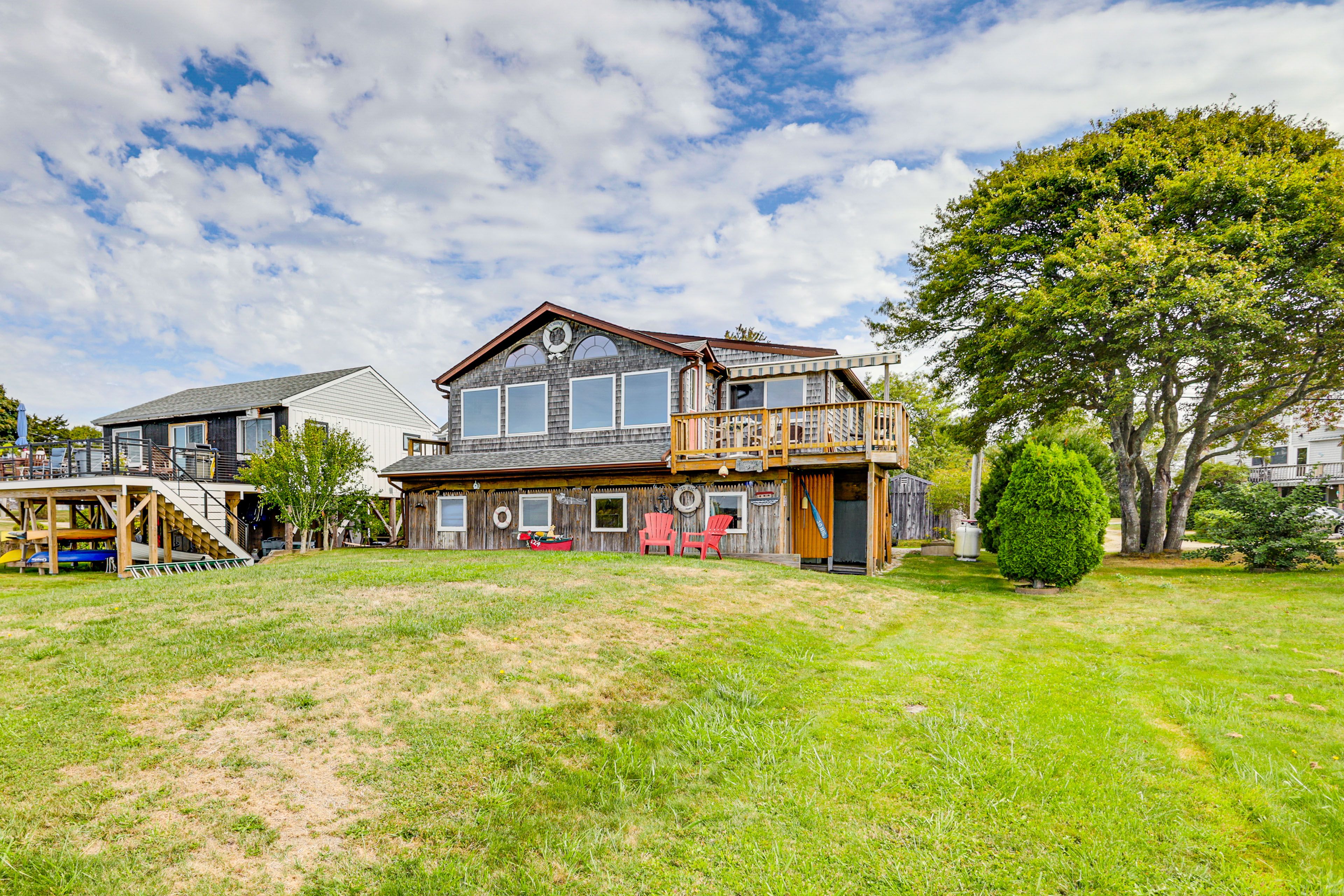 Backyard | 2-Story House