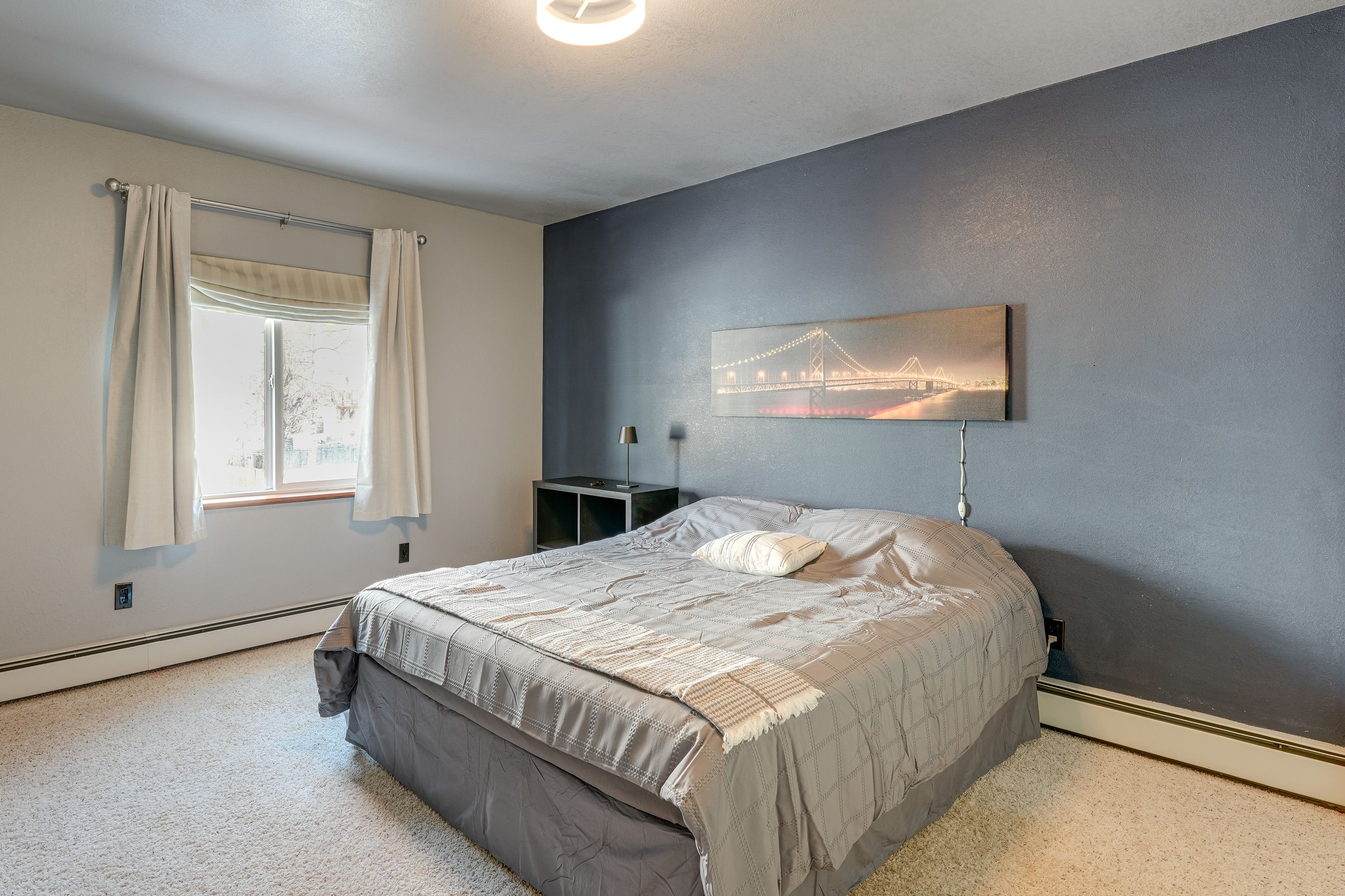 Bedroom 1 | Queen Bed | Smart TV