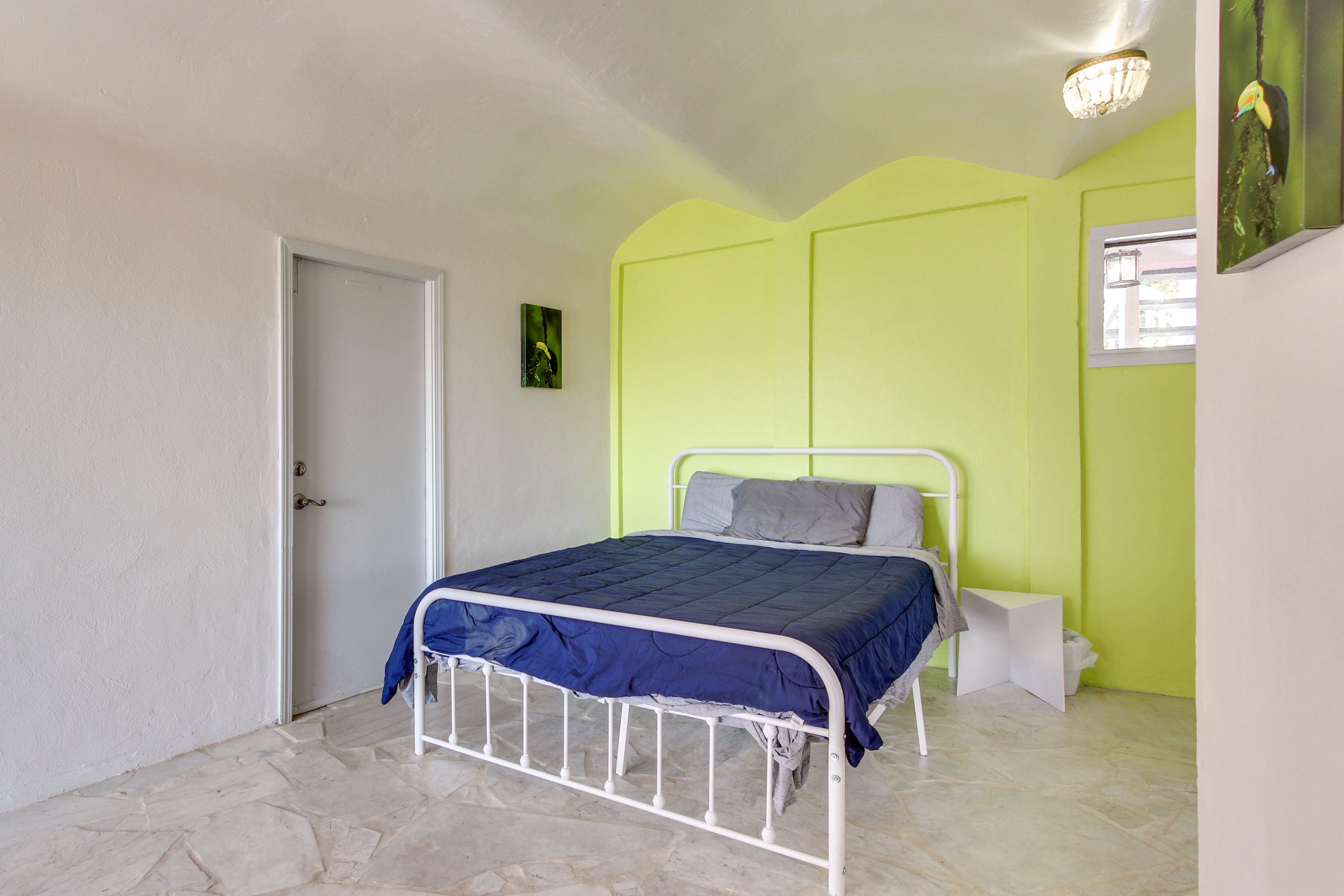 Bedroom 4 | Queen Bed | Smart TV | 1st Floor