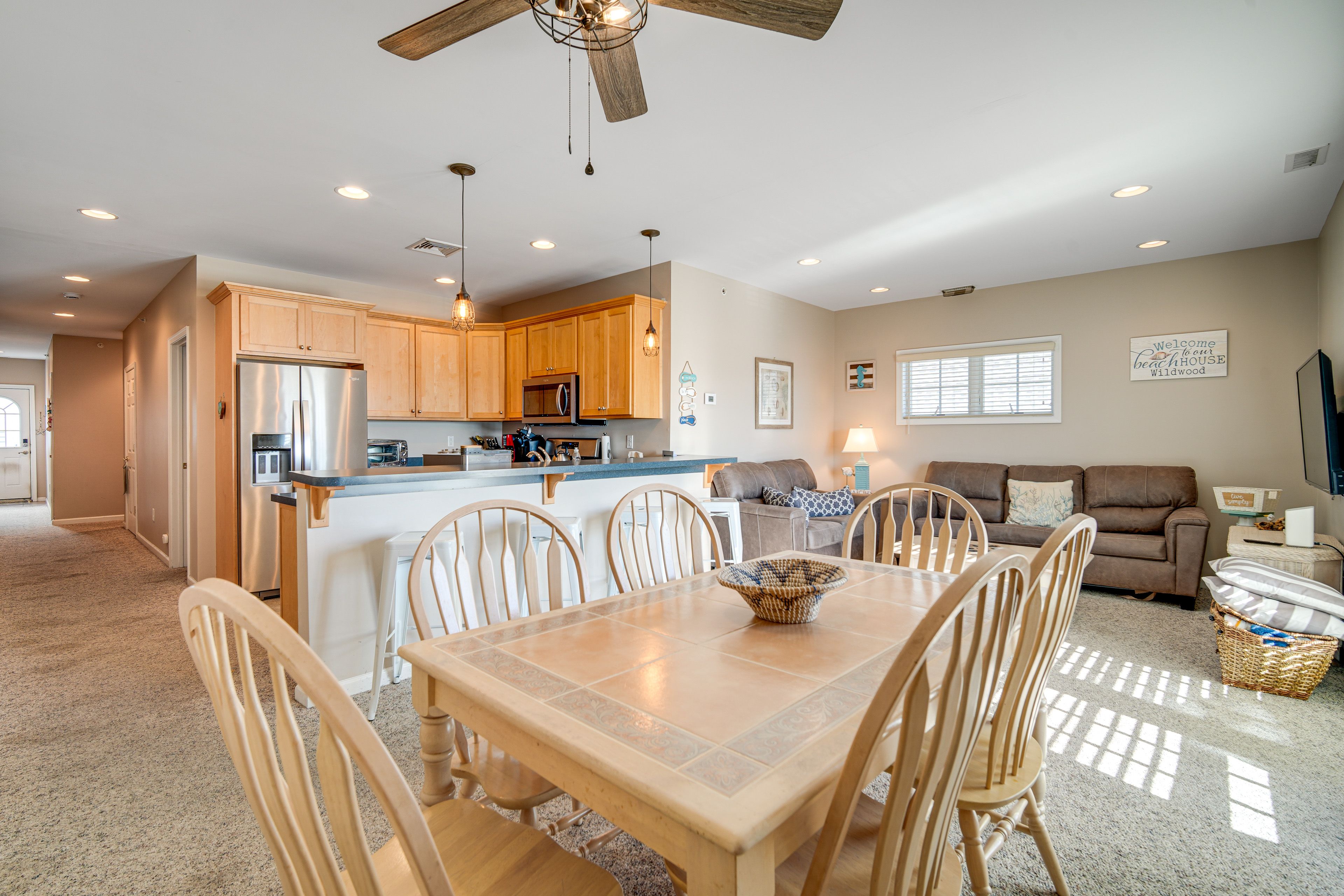 Dining Area | Open Floor Plan | Central A/C & Heating