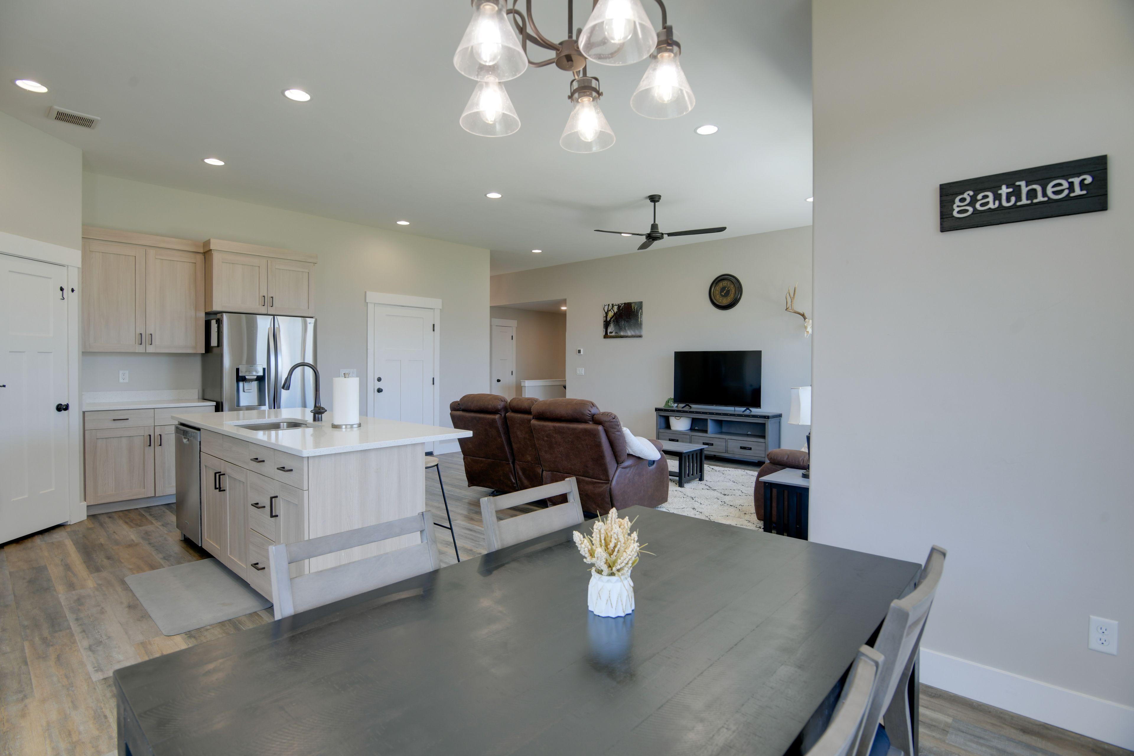 Dining Area | Main Floor